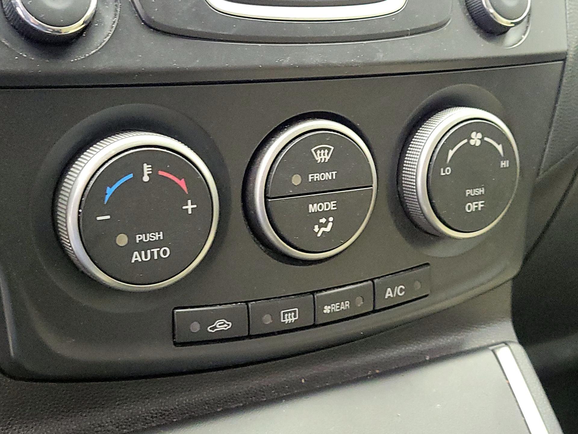 Thumbnail: 2014 Mazda Mazda5 - 15
