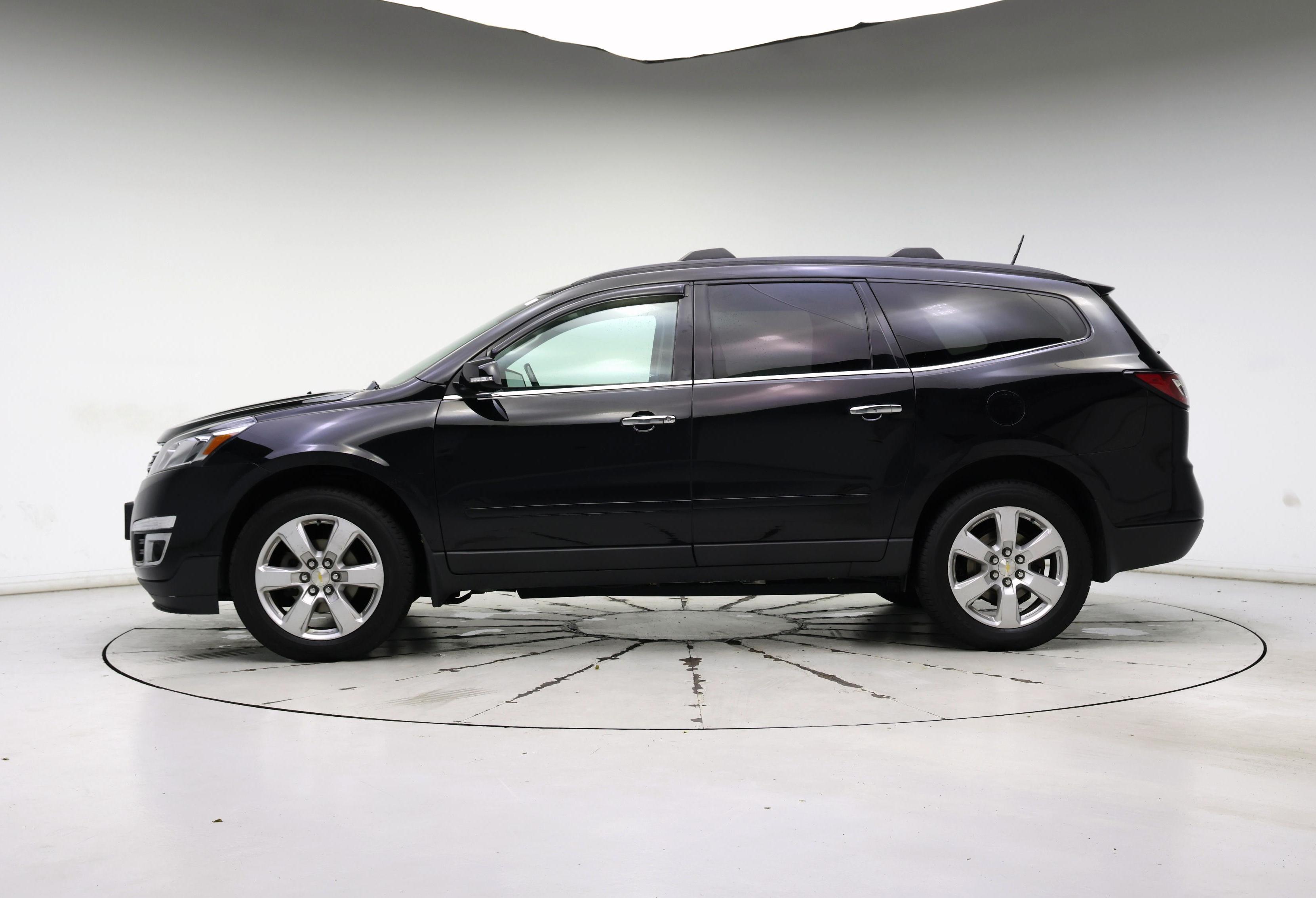 Thumbnail: 2017 Chevrolet Traverse - 3