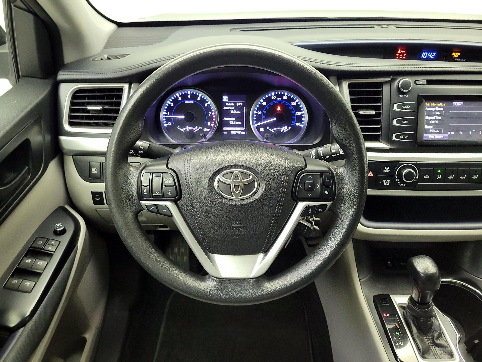 Thumbnail: 2018 Toyota Highlander - 10