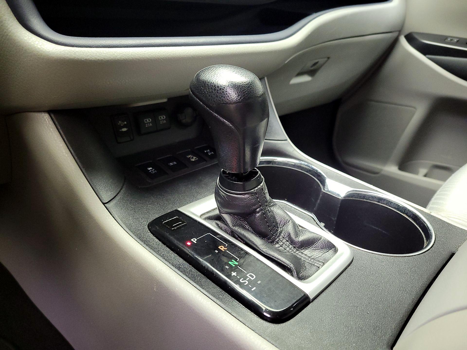 Thumbnail: 2018 Toyota Highlander - 17