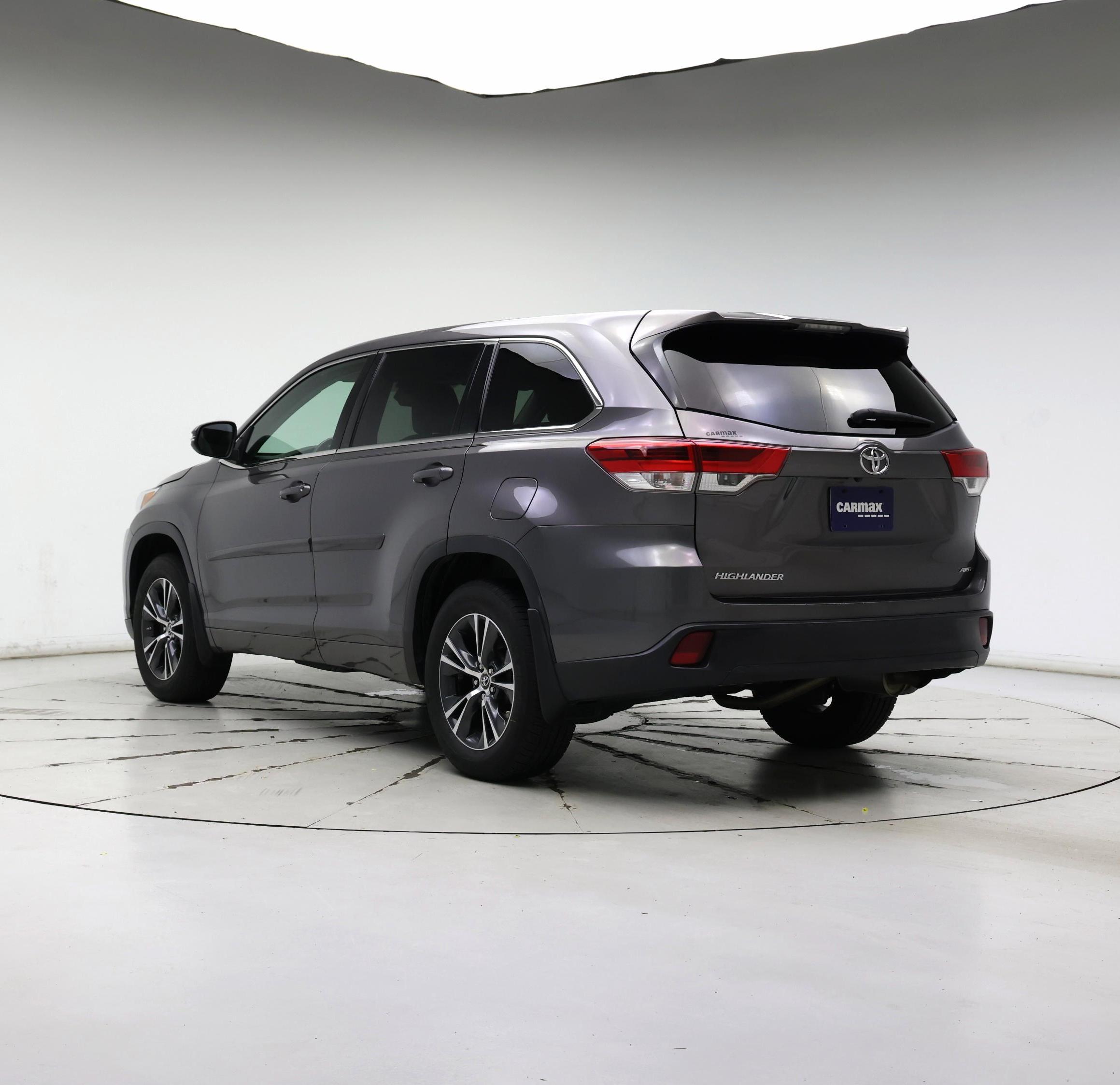 Thumbnail: 2018 Toyota Highlander - 2
