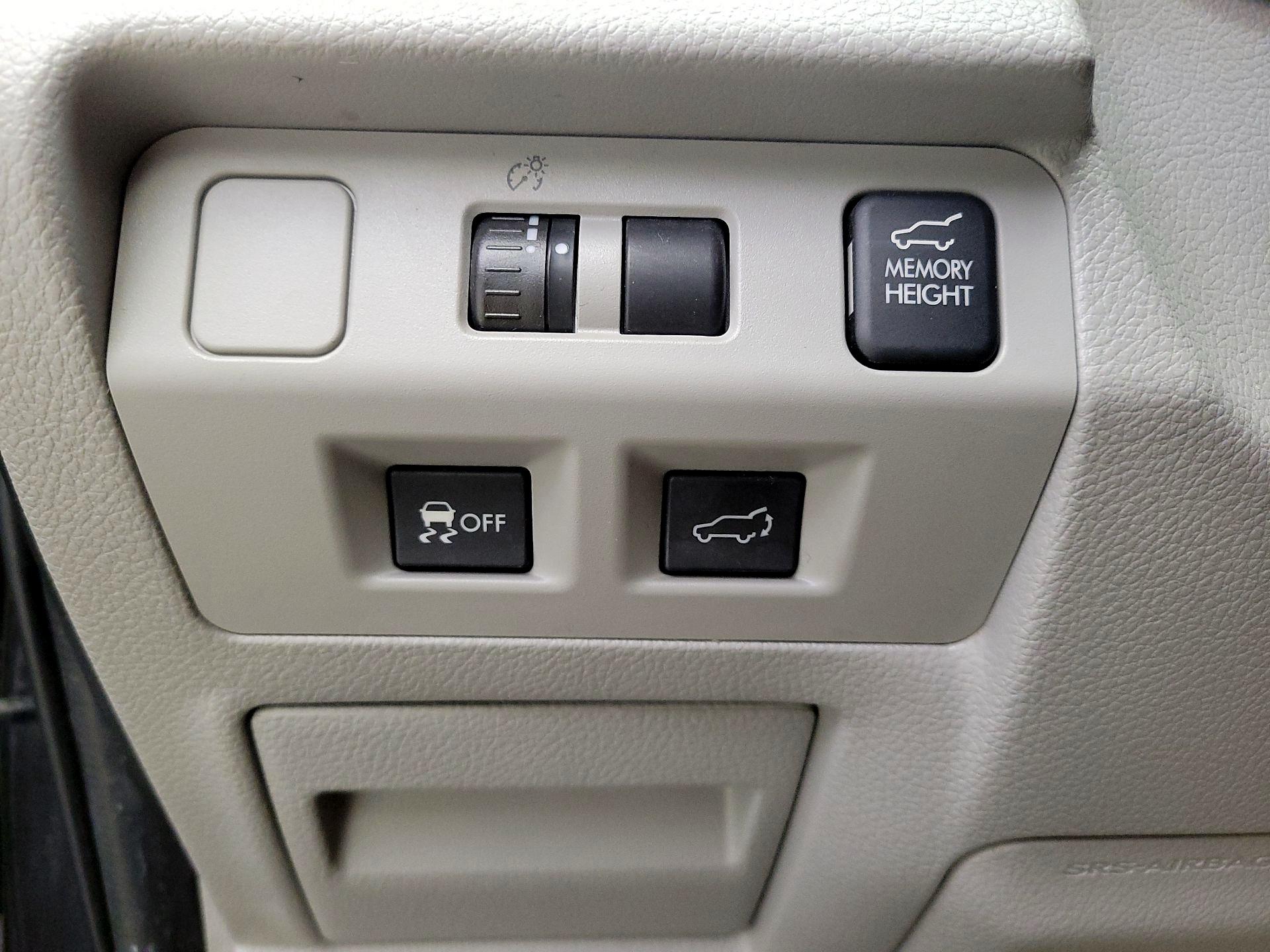 Thumbnail: 2015 Subaru Forester - 13