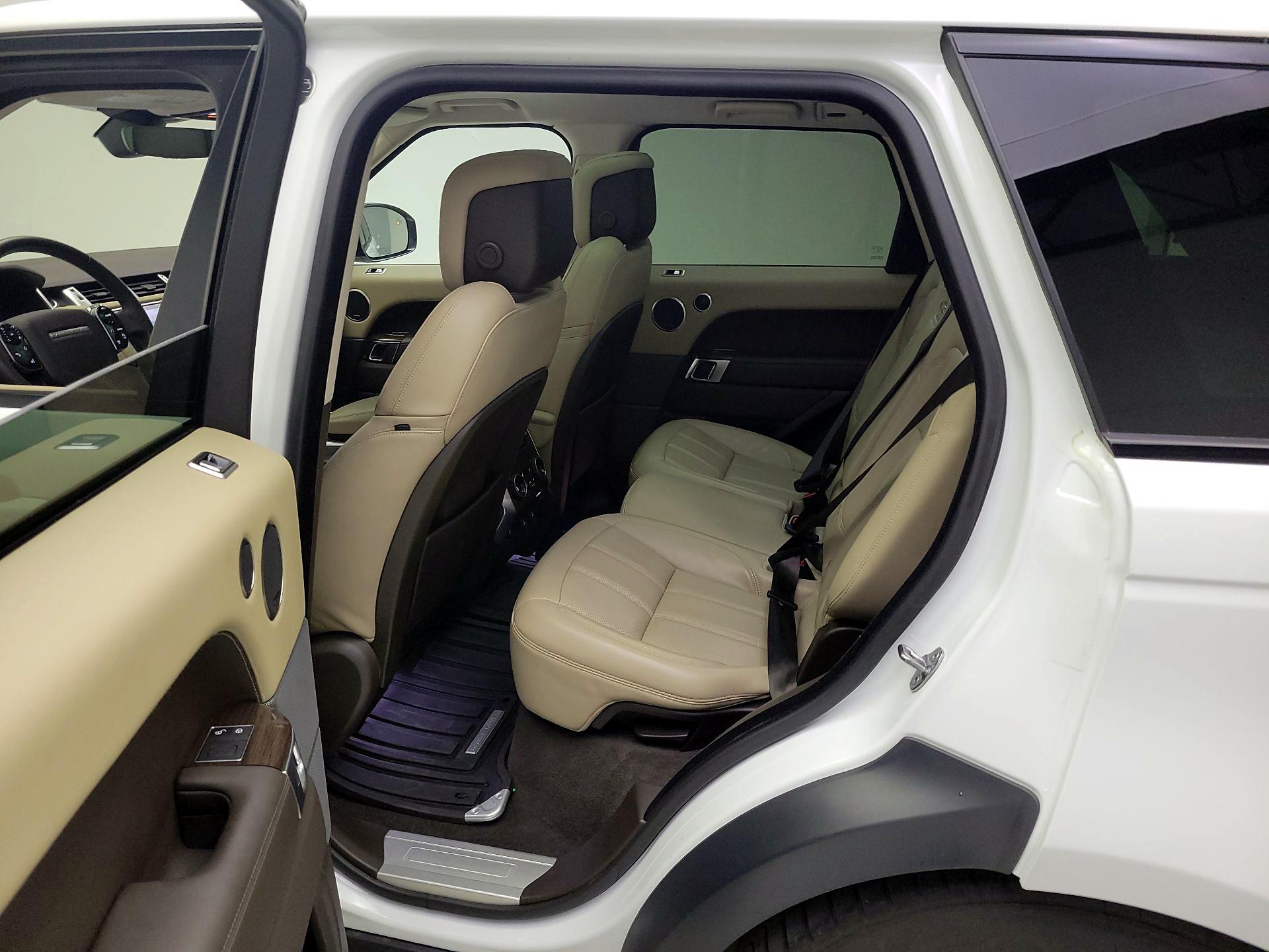 Thumbnail: 2019 Land Rover Range Rover Sport - 20