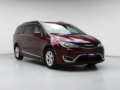 2020 Chrysler Pacifica Touring L -
                Kenosha, WI
