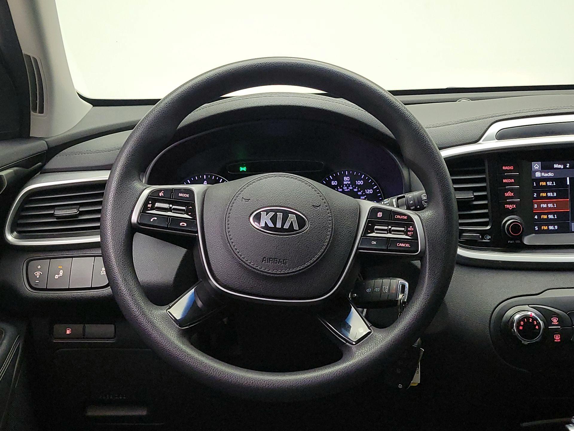 Thumbnail: 2019 Kia Sorento - 10