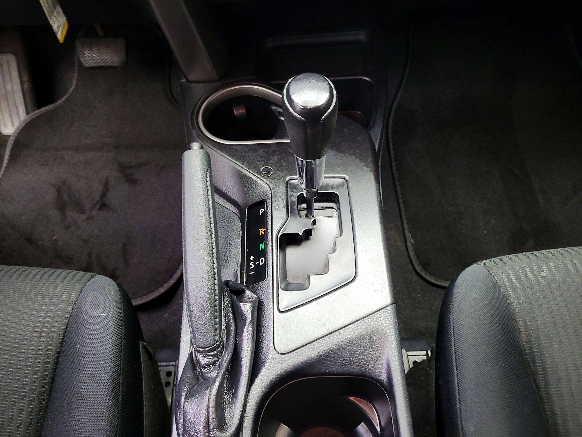 Thumbnail: 2016 Toyota RAV4 - 17