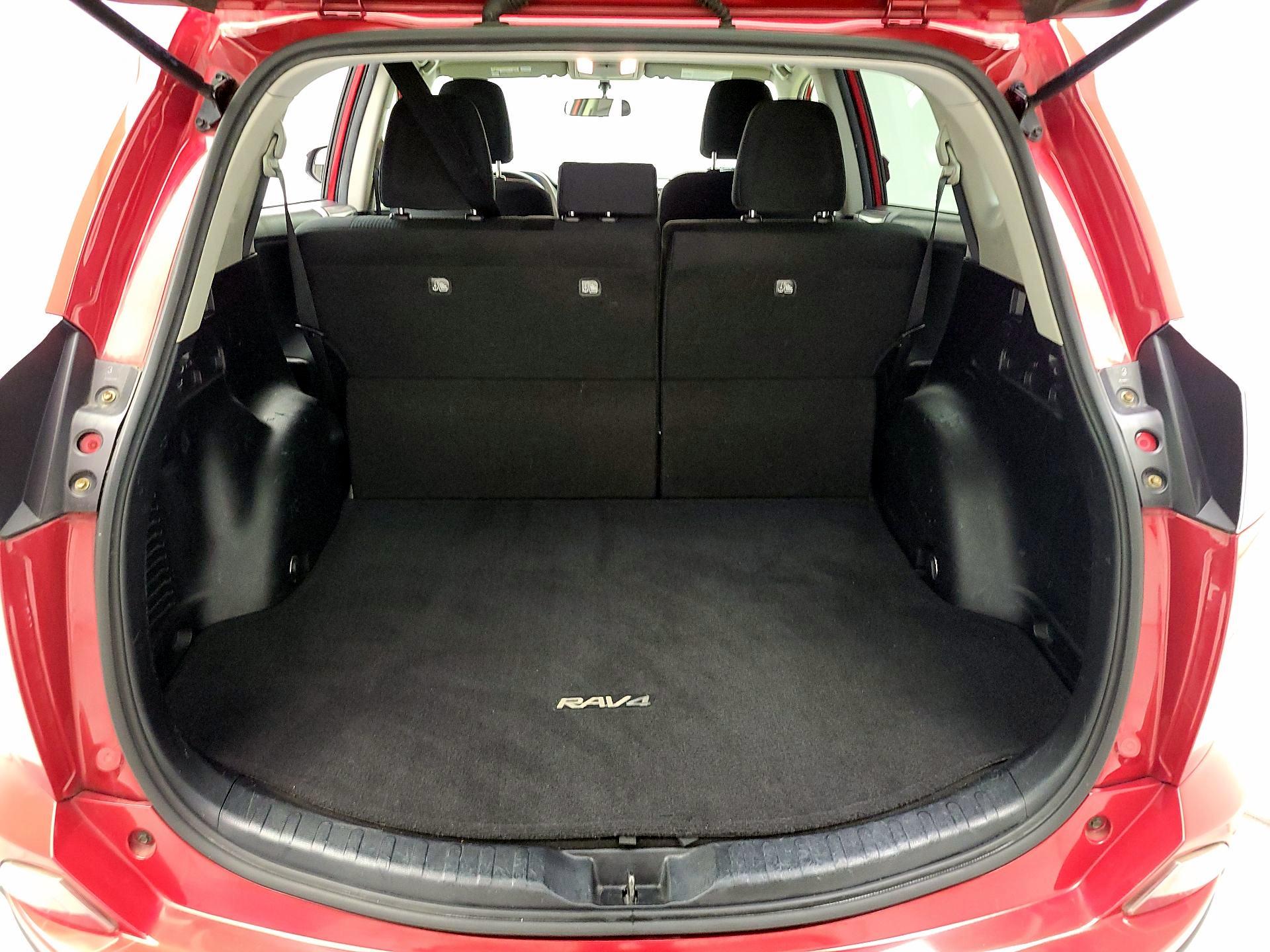 Thumbnail: 2016 Toyota RAV4 - 20