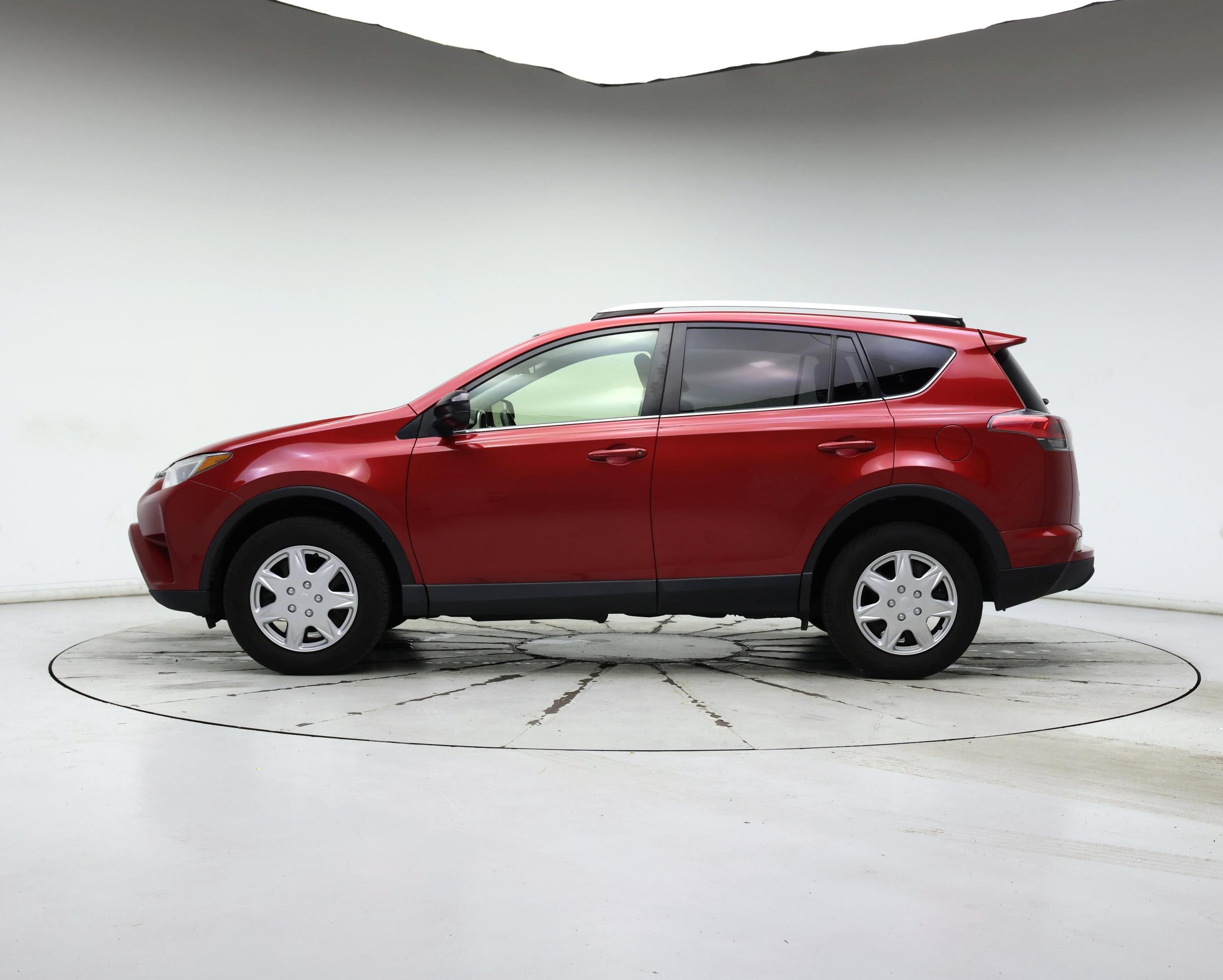 Thumbnail: 2016 Toyota RAV4 - 3