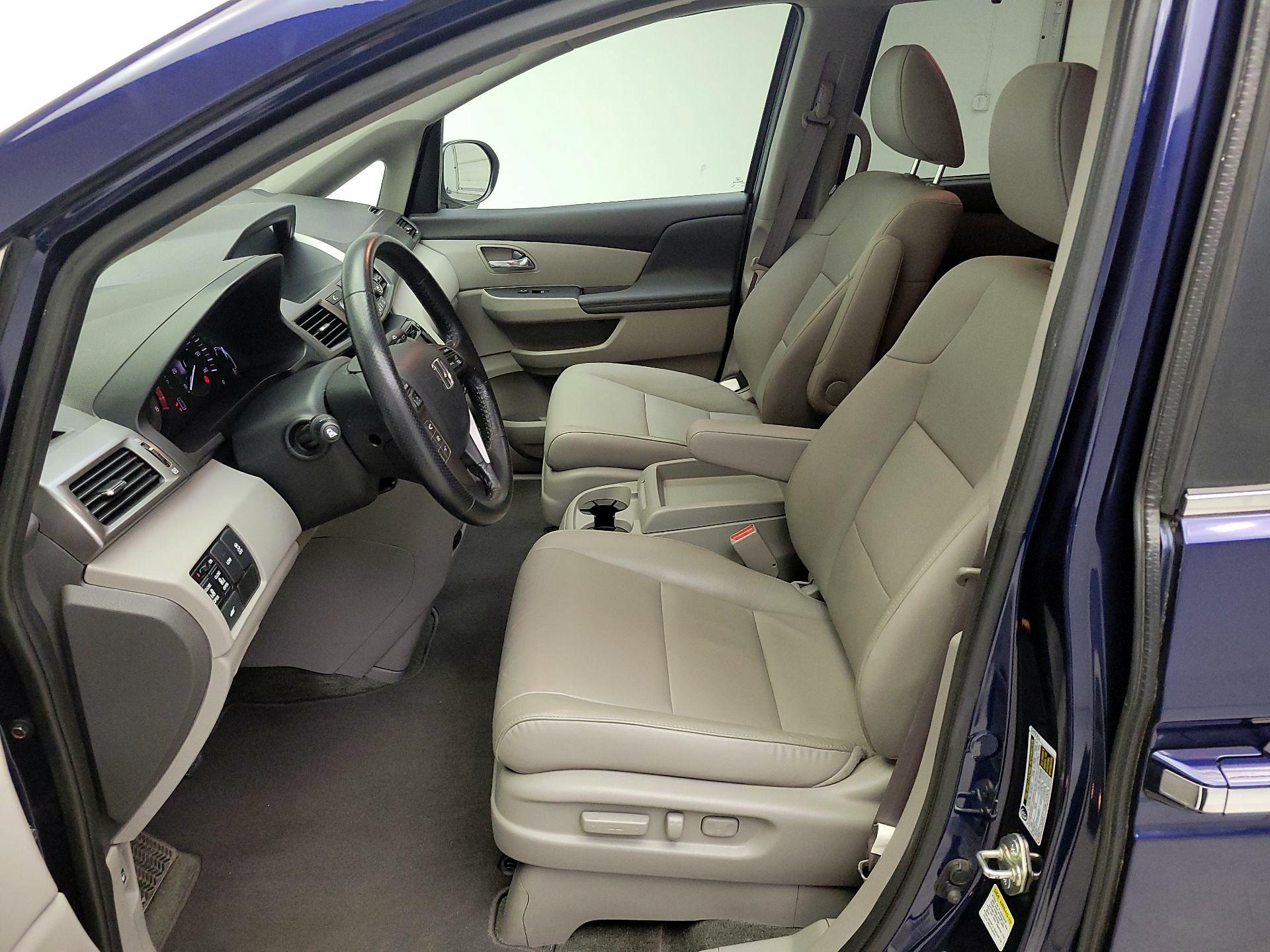 Thumbnail: 2015 Honda Odyssey - 11