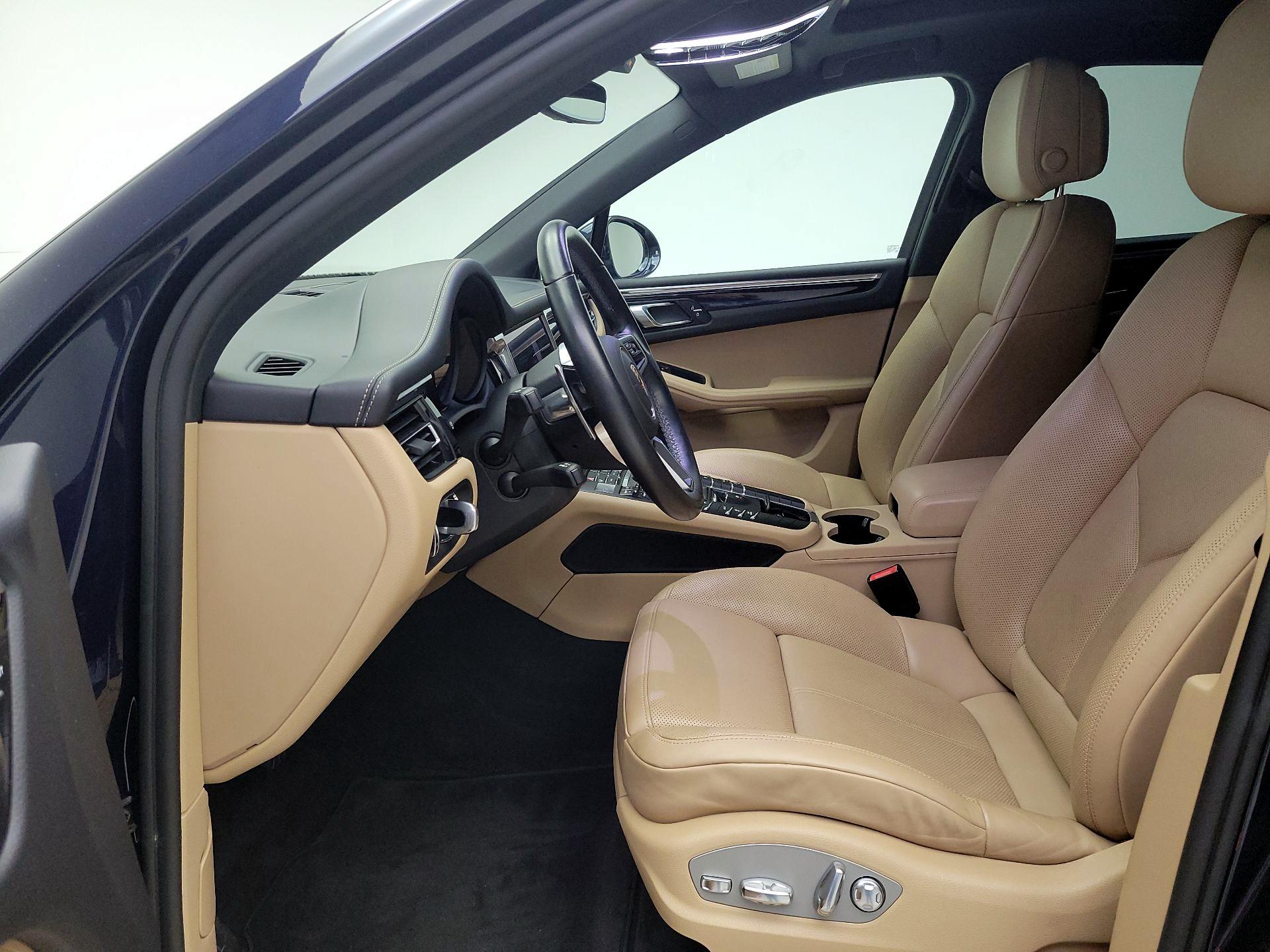 Thumbnail: 2021 Porsche Macan - 11