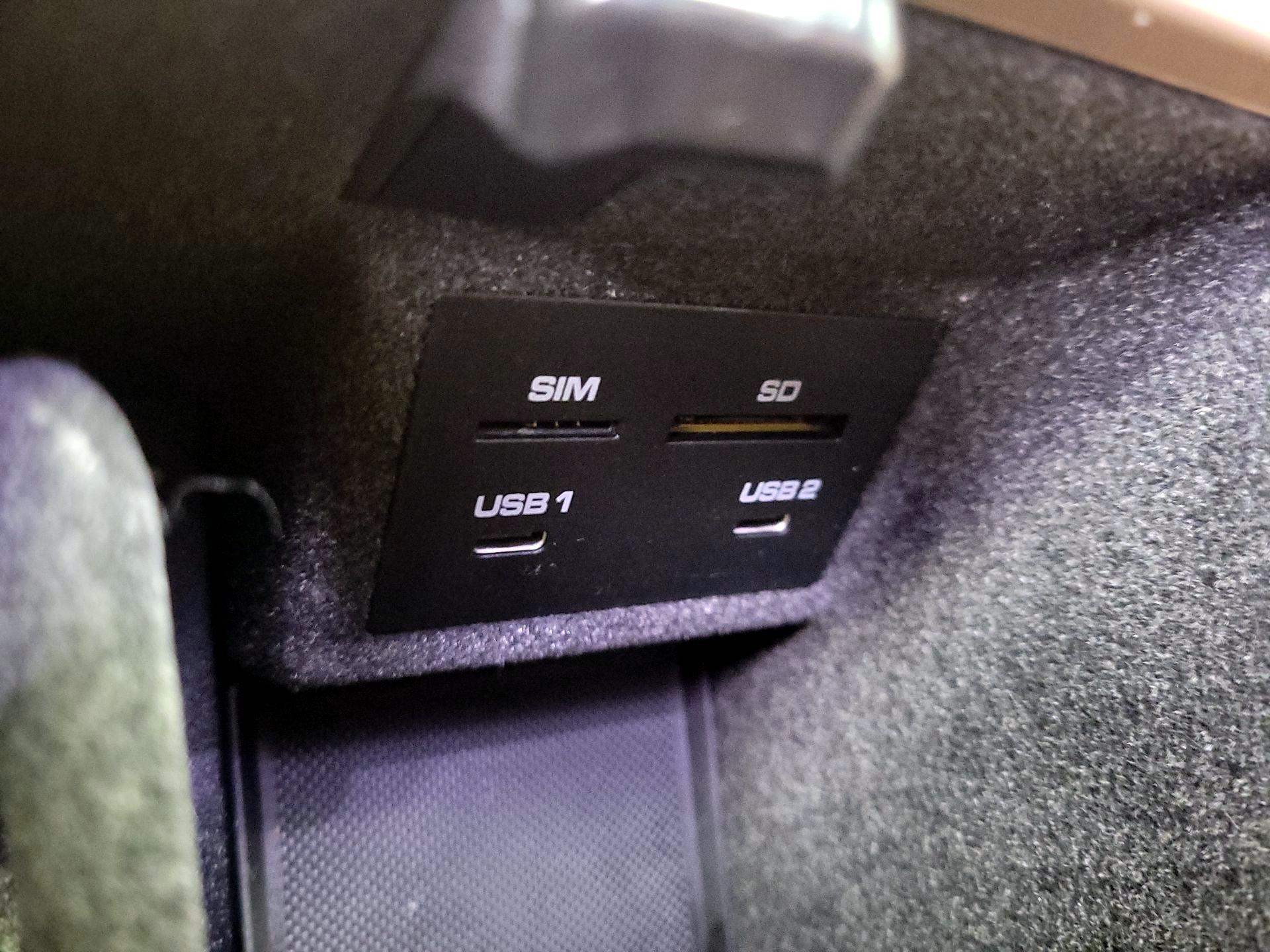 Thumbnail: 2021 Porsche Macan - 19