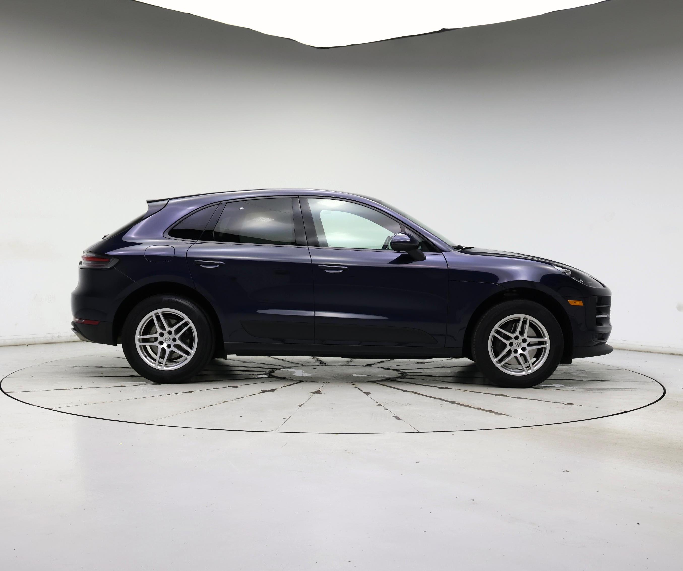 Thumbnail: 2021 Porsche Macan - 7