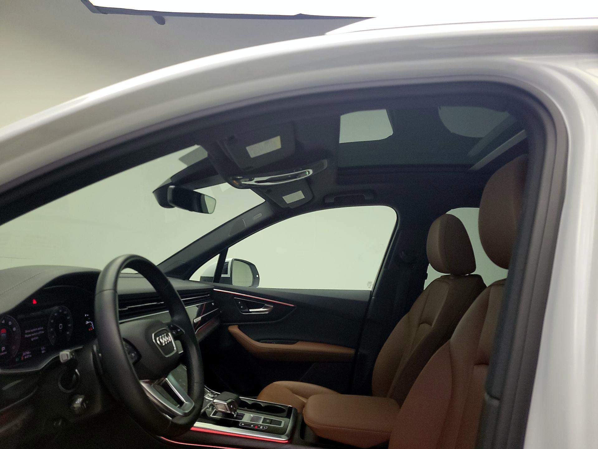 Thumbnail: 2023 Audi Q7 - 18