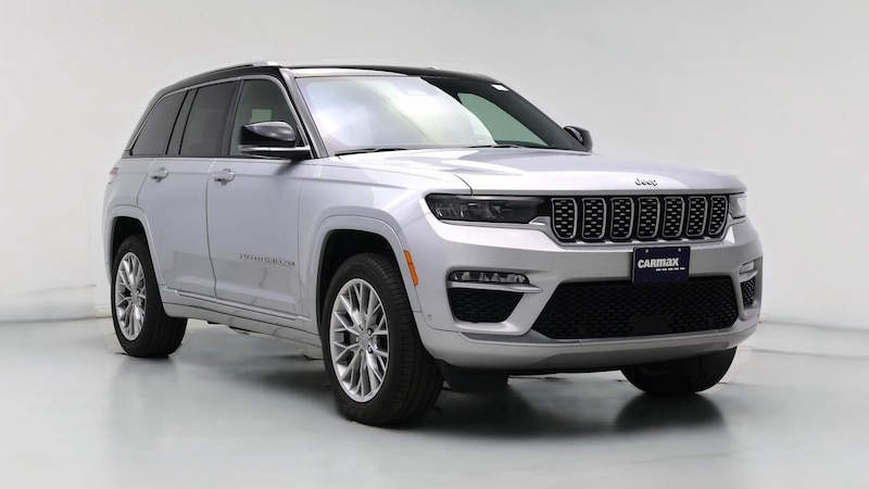 2023 Jeep Grand Cherokee Summit Hero Image