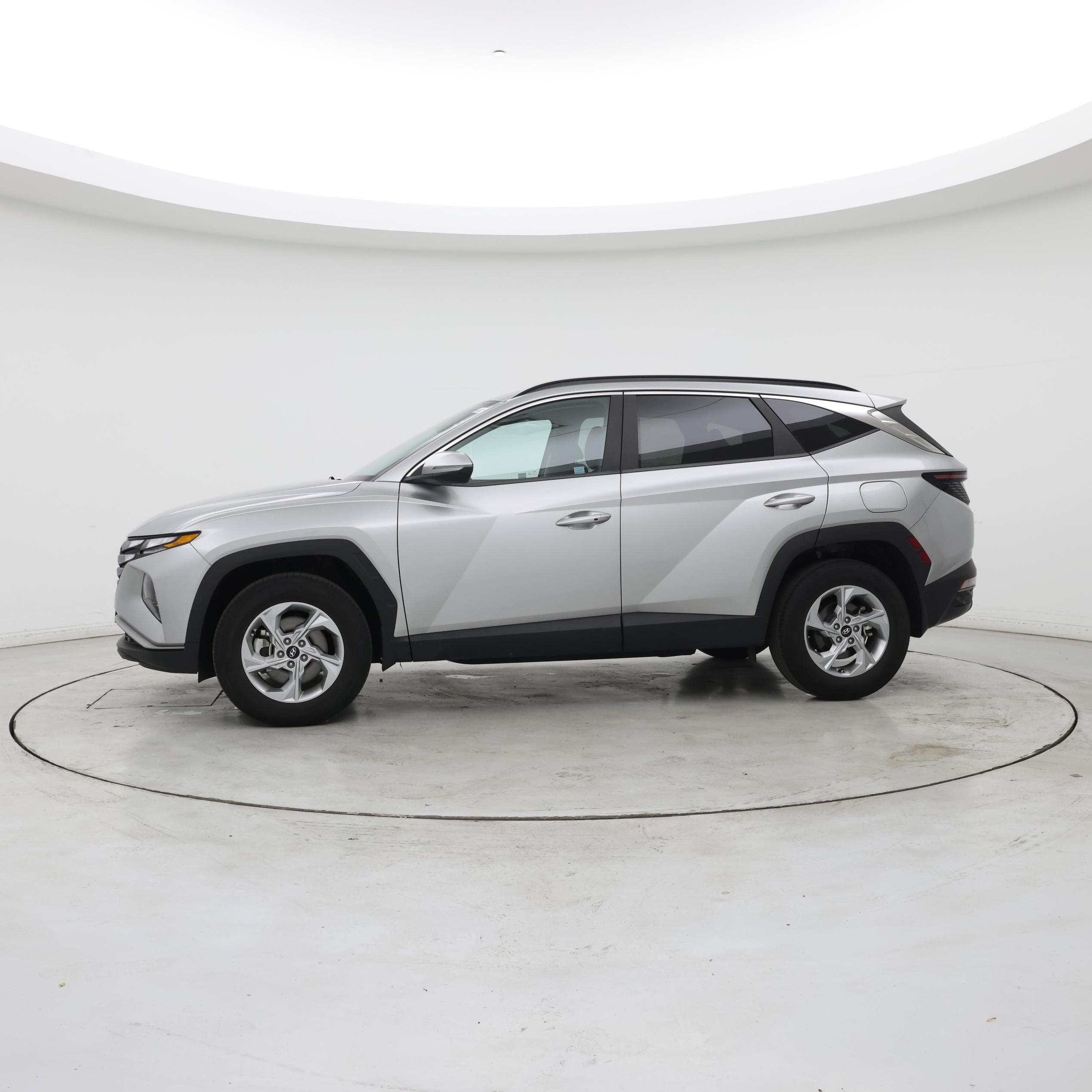 Thumbnail: 2022 Hyundai Tucson - 3