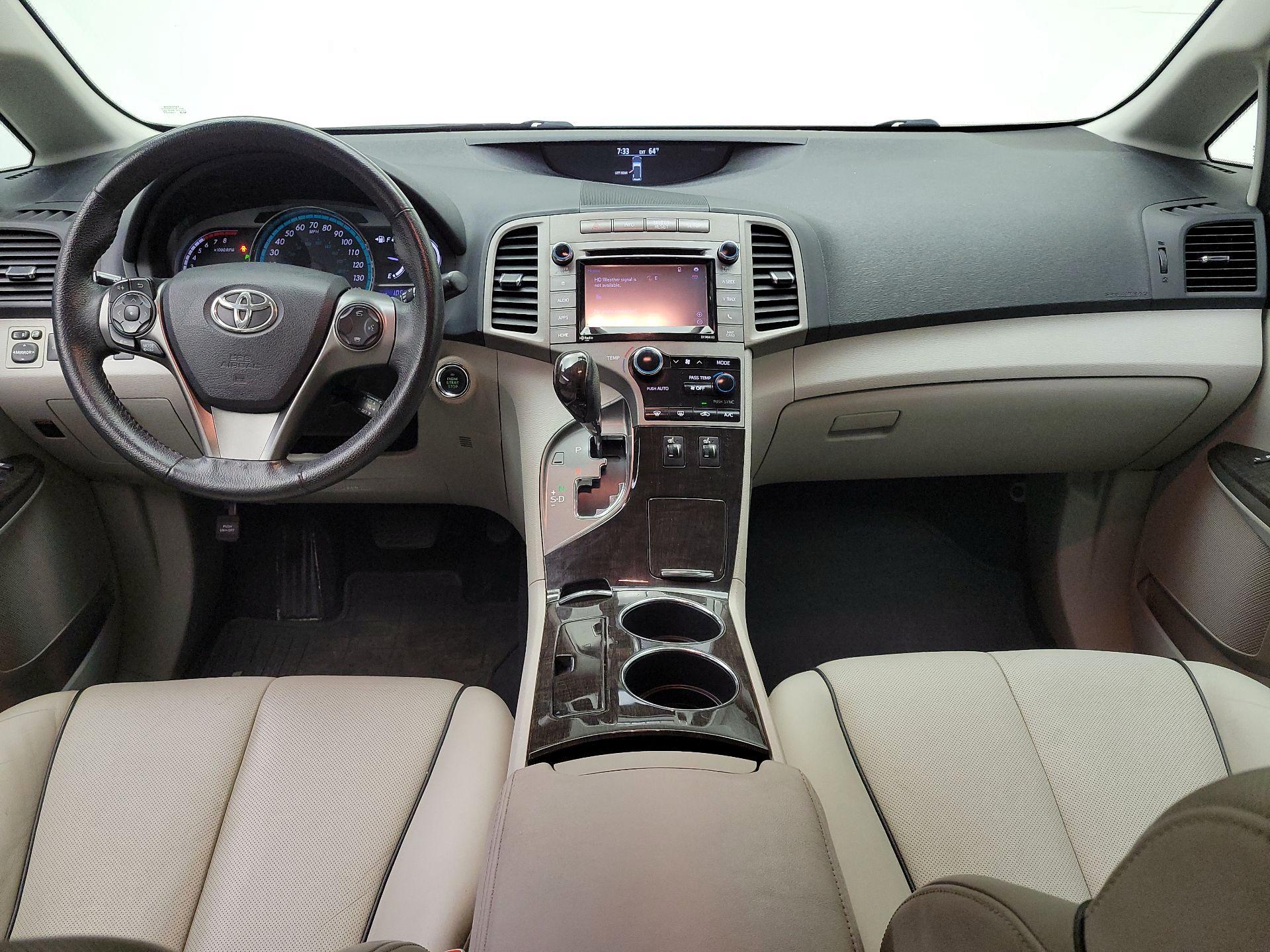 Thumbnail: 2015 Toyota Venza - 9