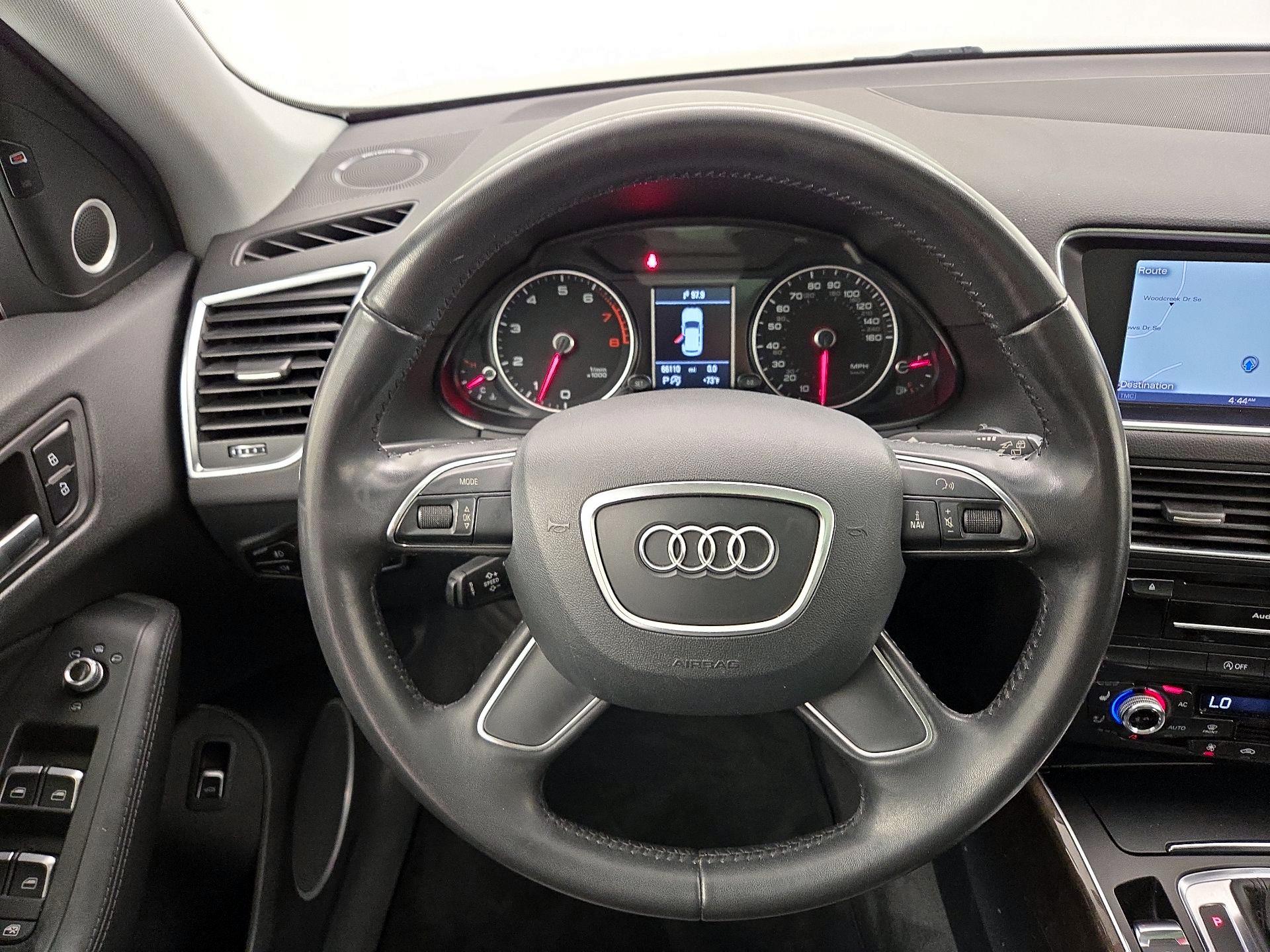 Thumbnail: 2014 Audi Q5 - 10