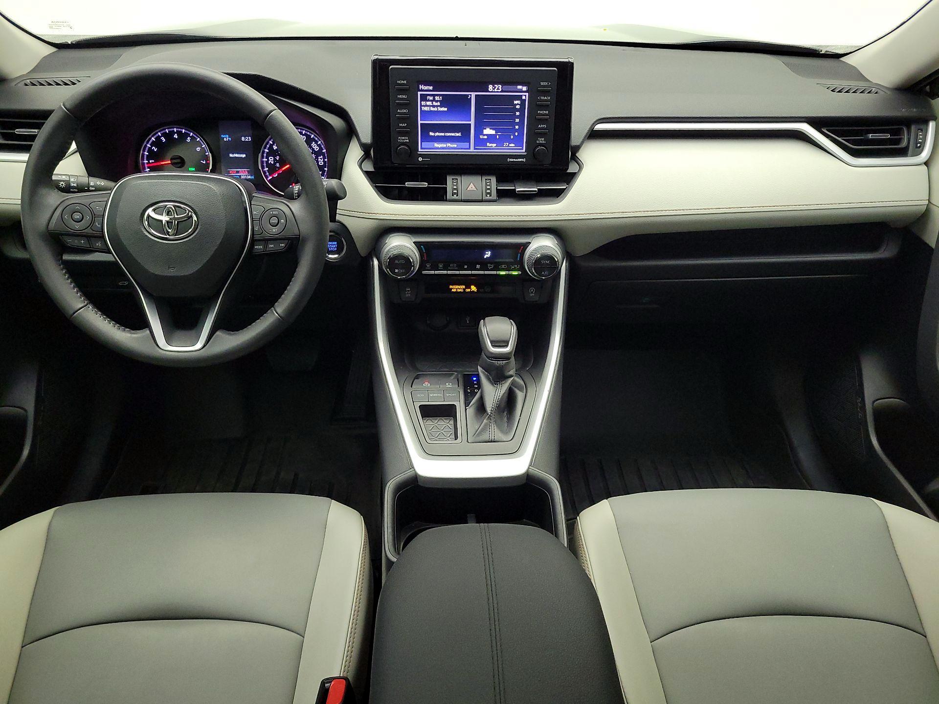 Thumbnail: 2022 Toyota RAV4 - 9