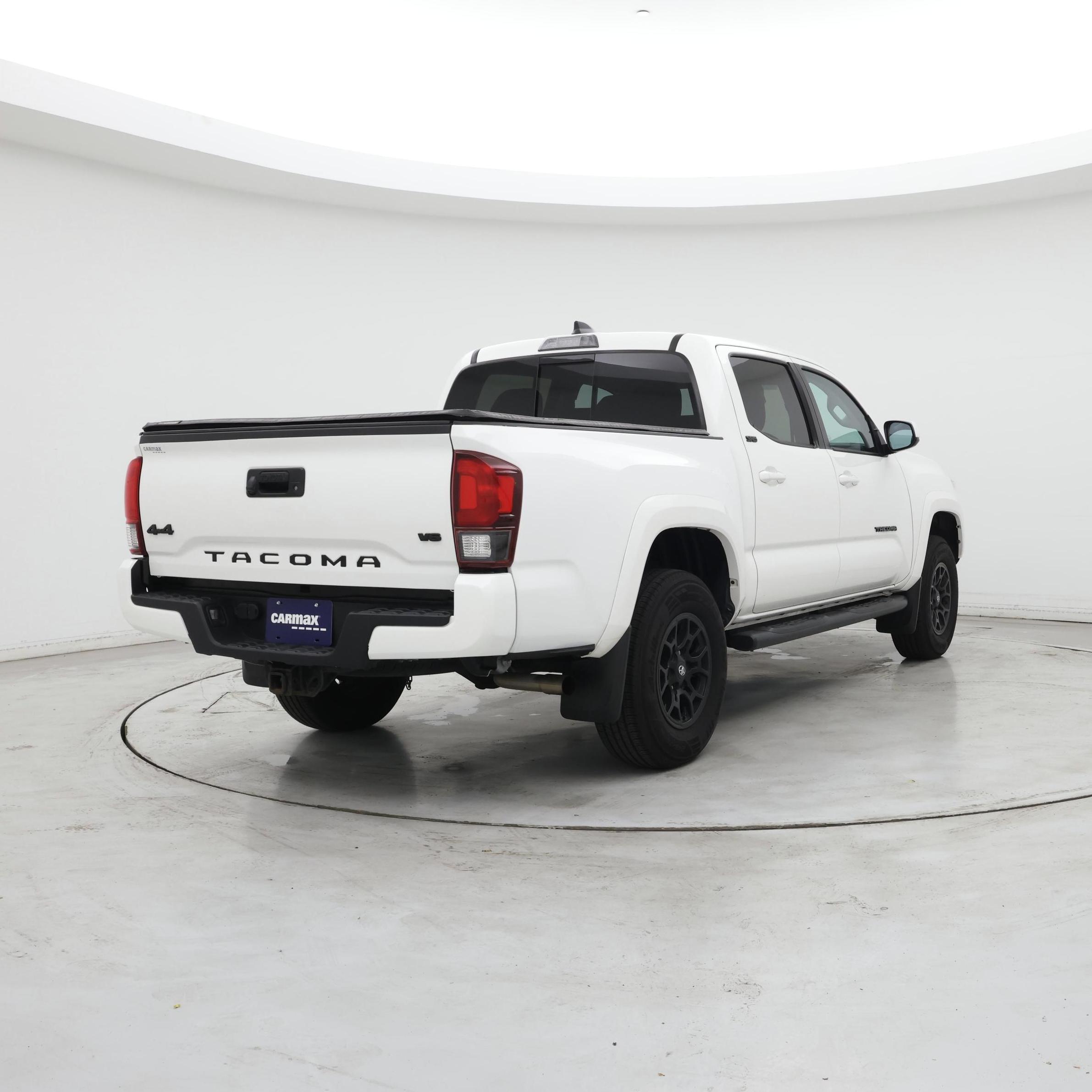 Thumbnail: 2021 Toyota Tacoma - 8
