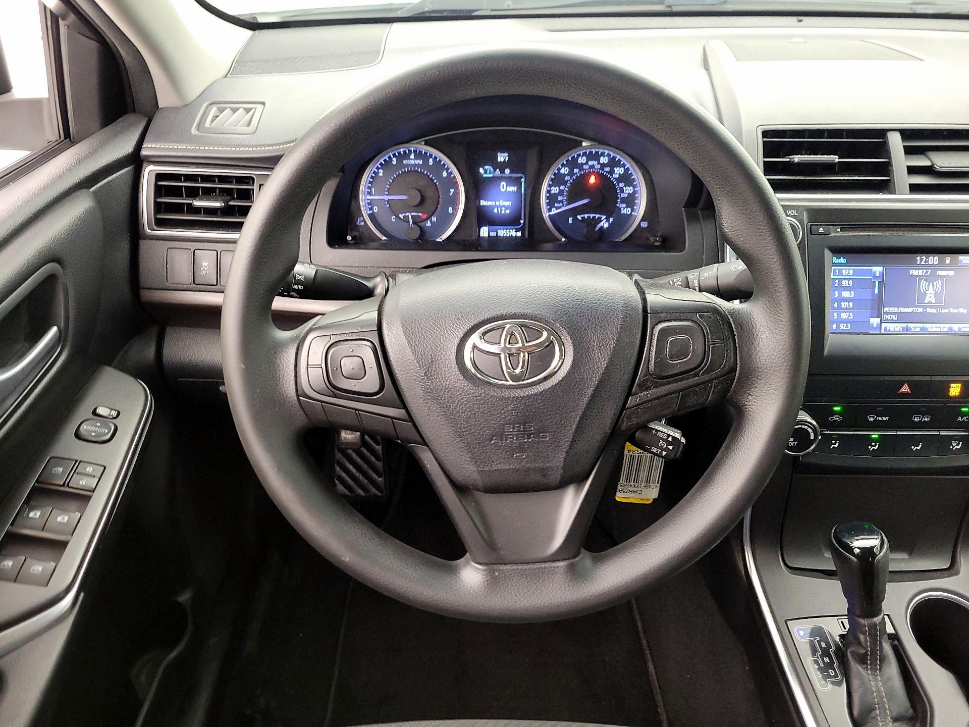 Thumbnail: 2016 Toyota Camry - 10