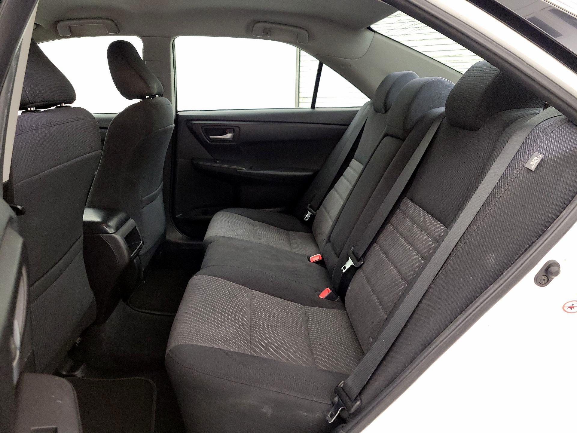 Thumbnail: 2016 Toyota Camry - 19