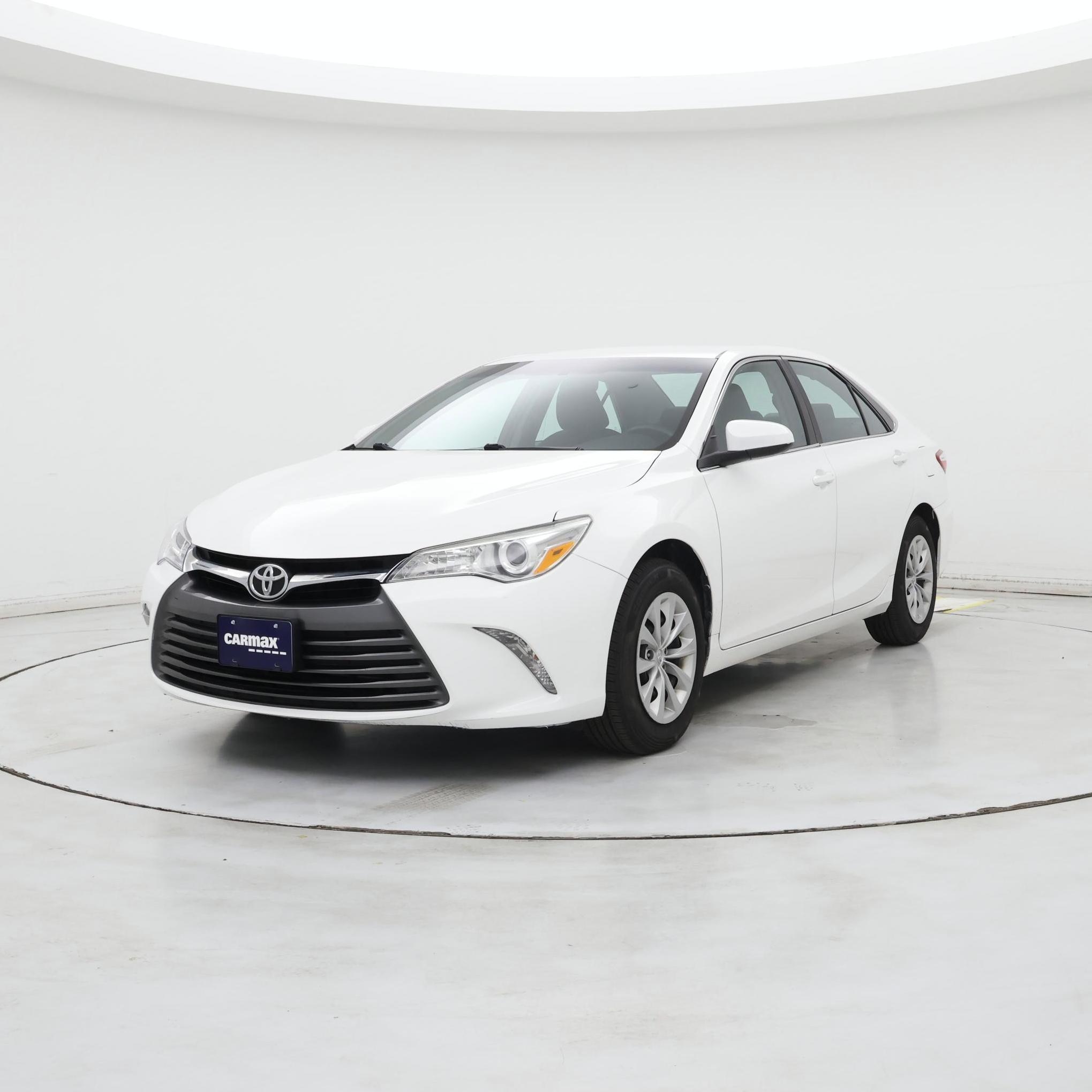 Thumbnail: 2016 Toyota Camry - 4