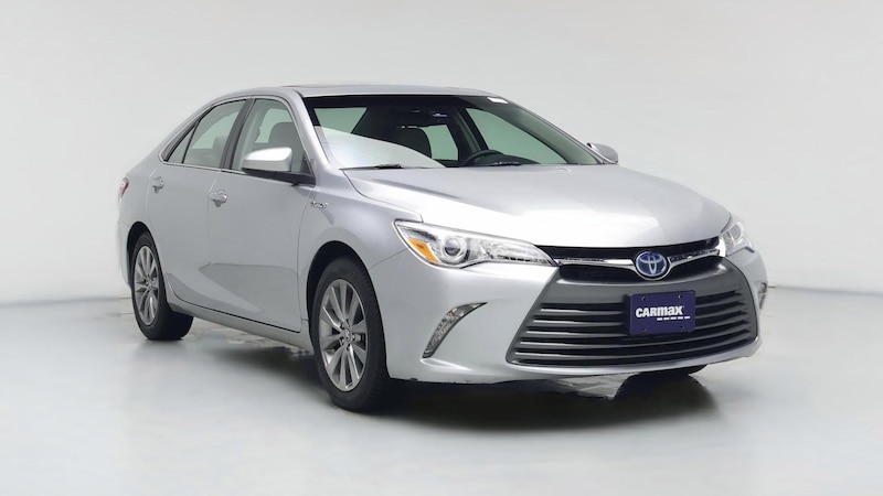 2017 Toyota Camry XLE Hero Image