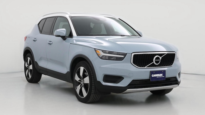 2019 Volvo XC40 T5 Momentum Hero Image