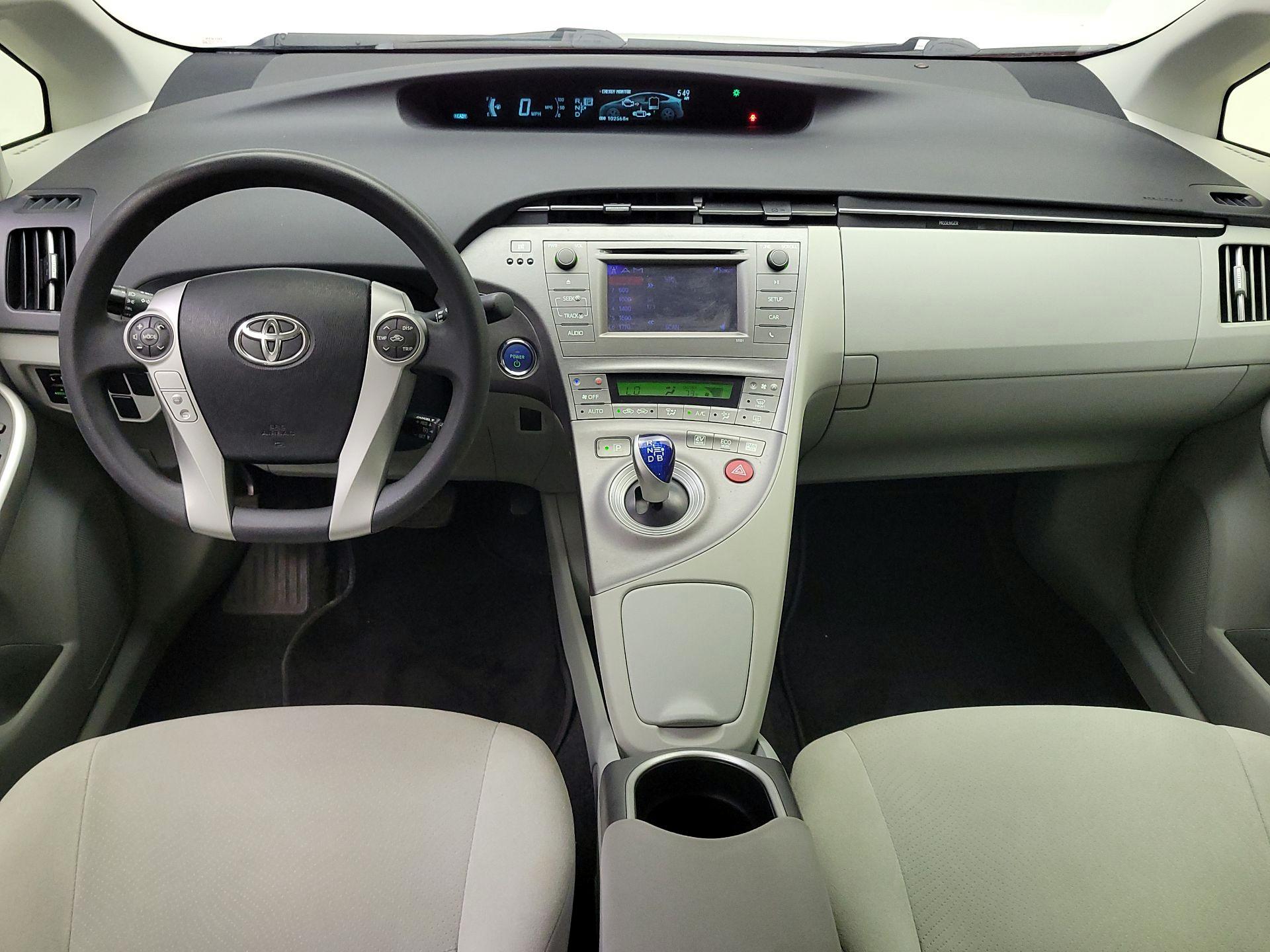 Thumbnail: 2014 Toyota Prius - 9