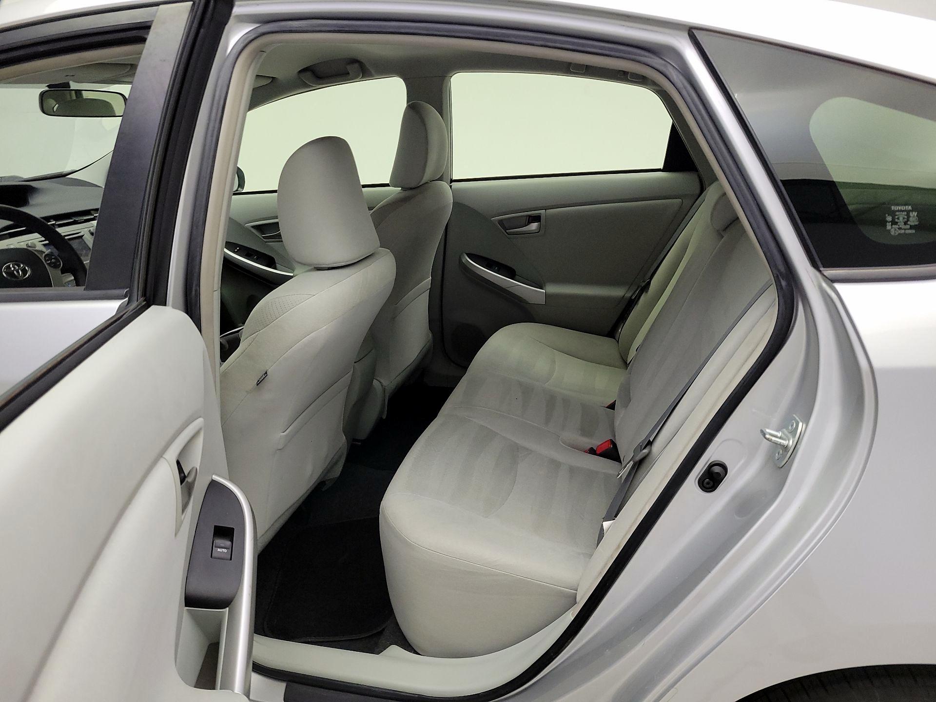 Thumbnail: 2014 Toyota Prius - 17