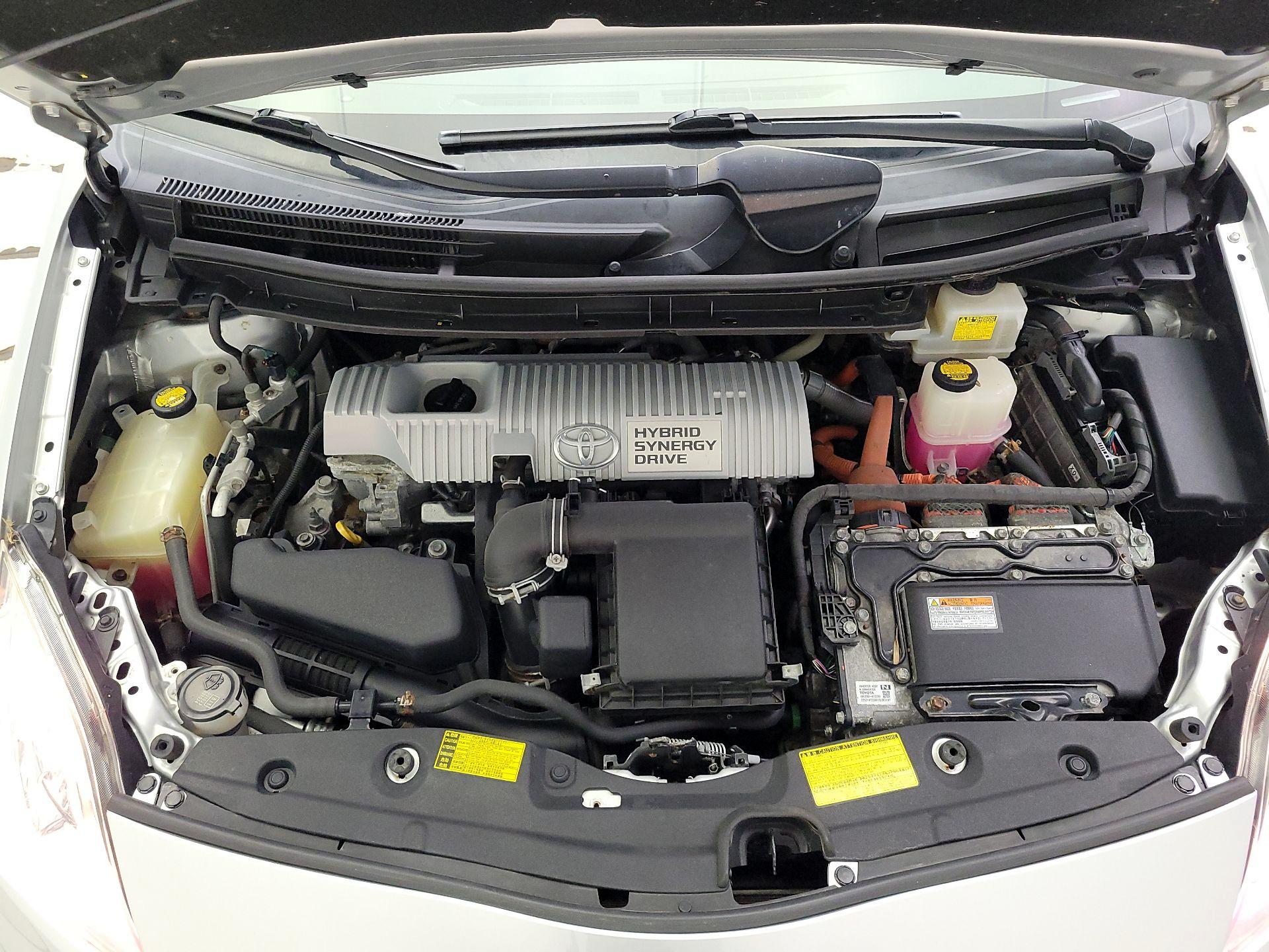 Thumbnail: 2014 Toyota Prius - 19