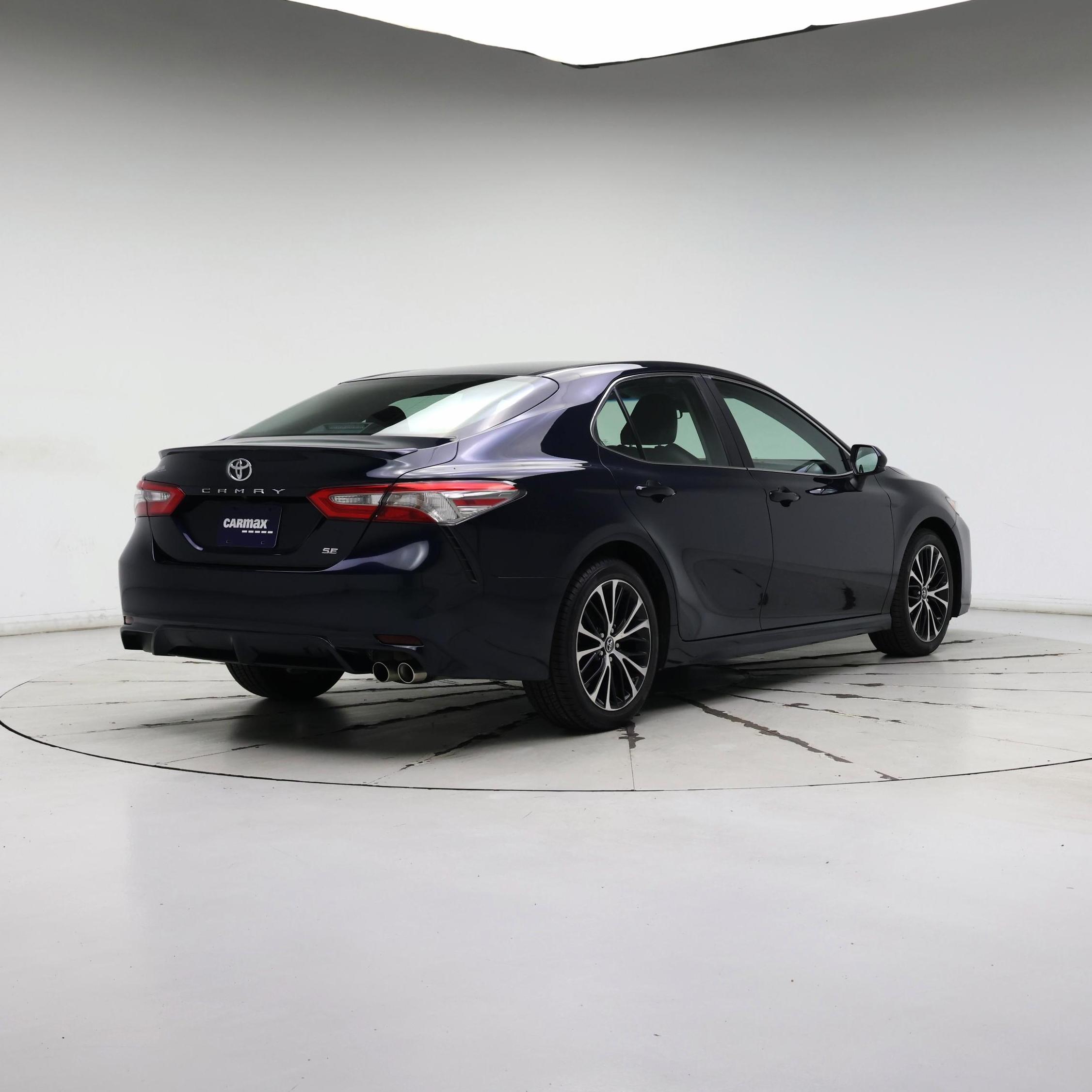 Thumbnail: 2018 Toyota Camry - 8