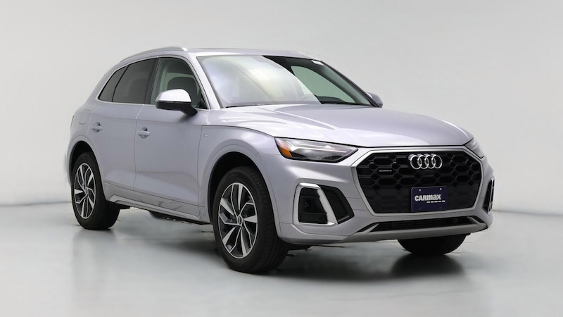 2022 Audi Q5 e Premium Plus Hero Image