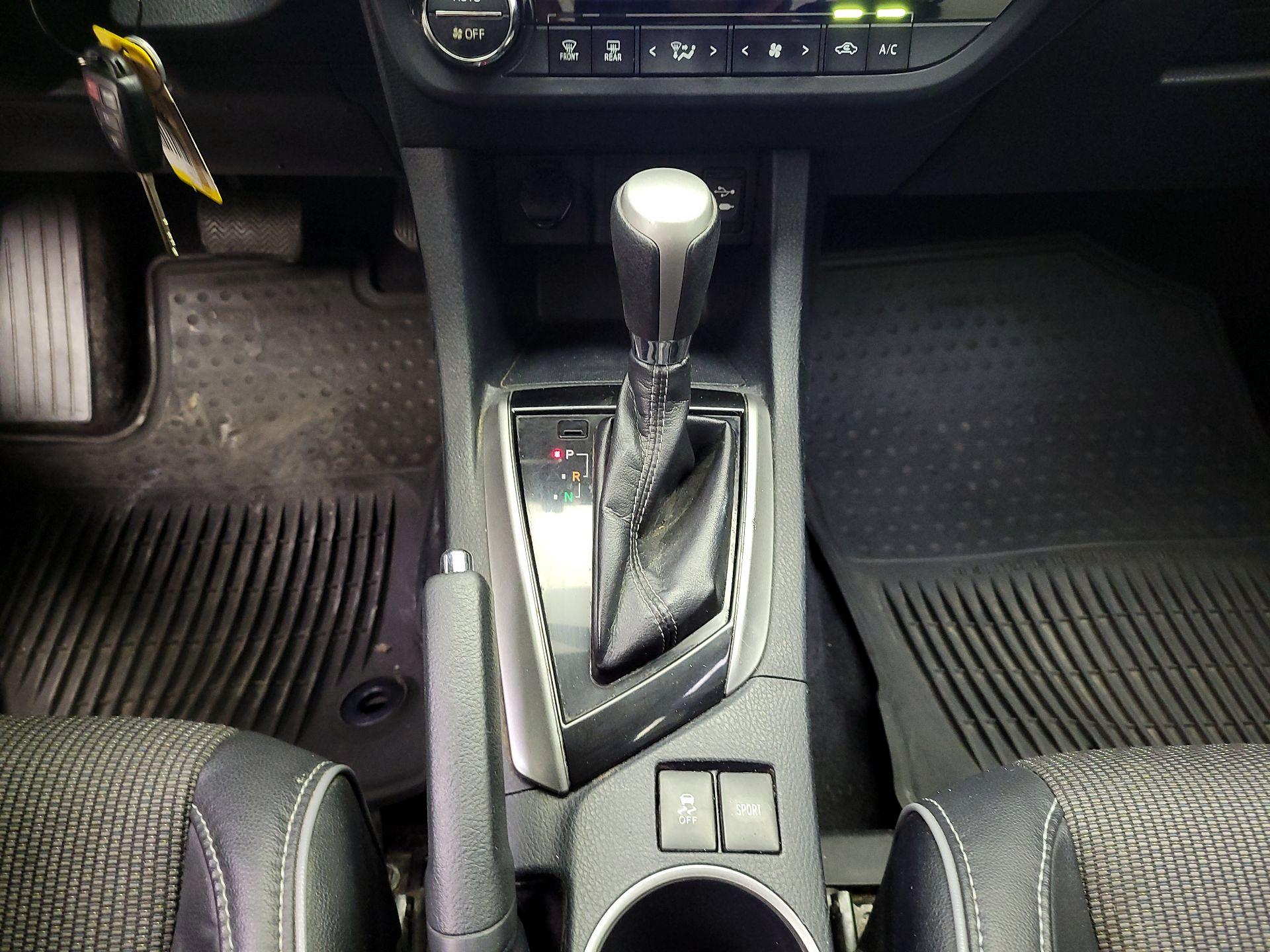 Thumbnail: 2016 Toyota Corolla - 17