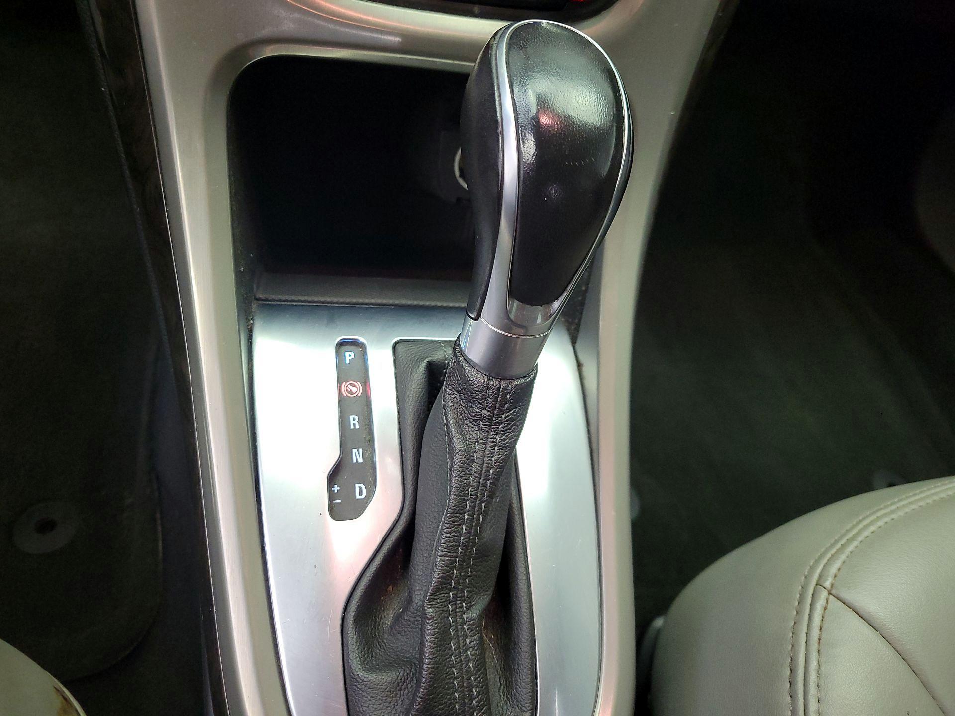 Thumbnail: 2016 Buick Verano - 16