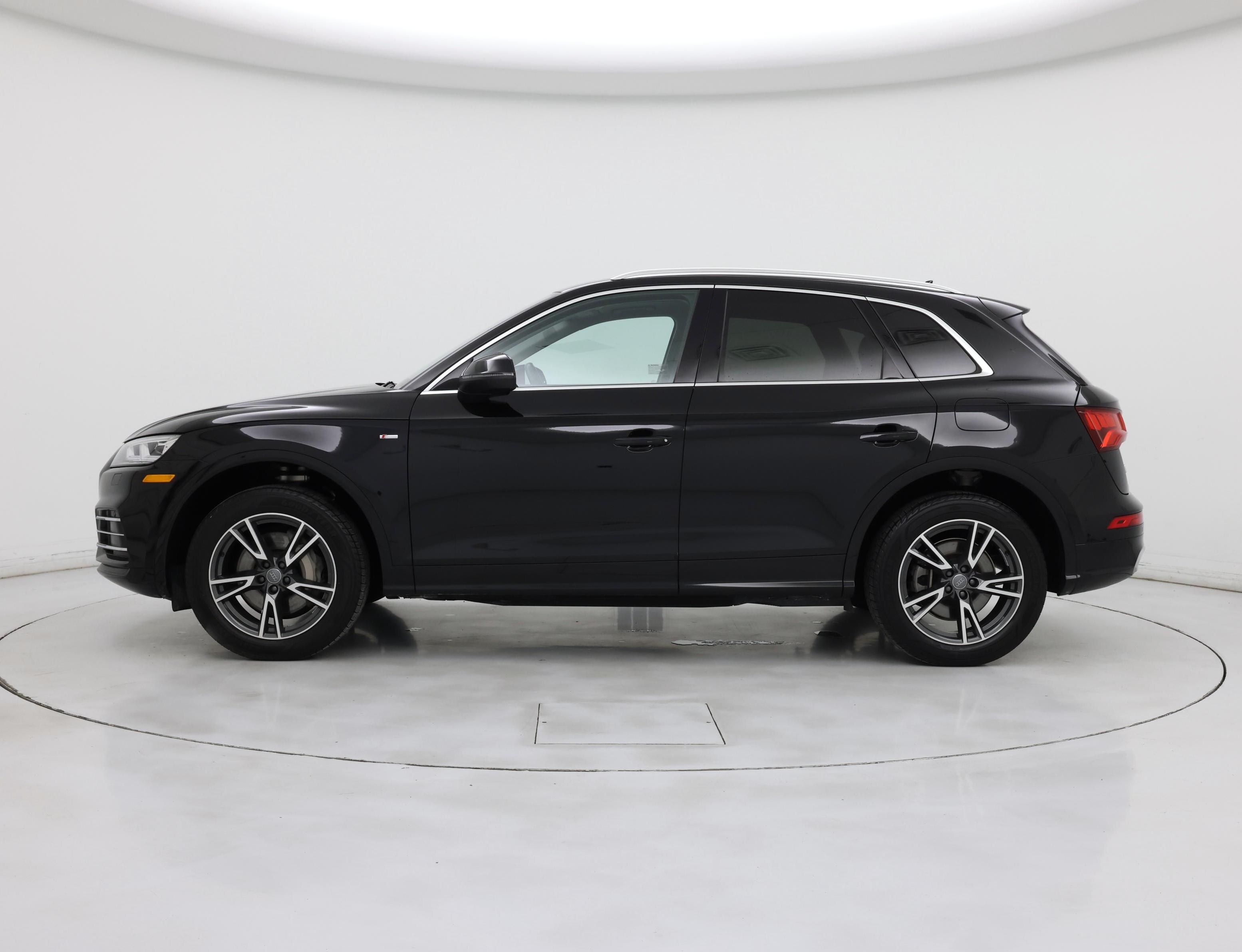 Thumbnail: 2020 Audi Q5 - 3