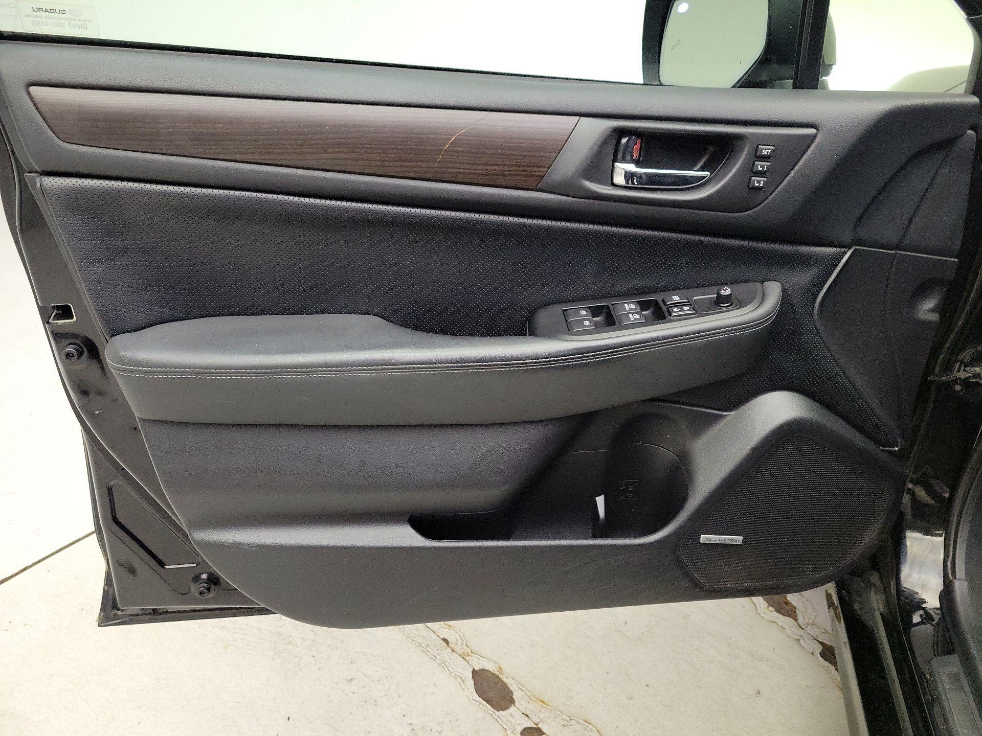 Thumbnail: 2015 Subaru Legacy - 12
