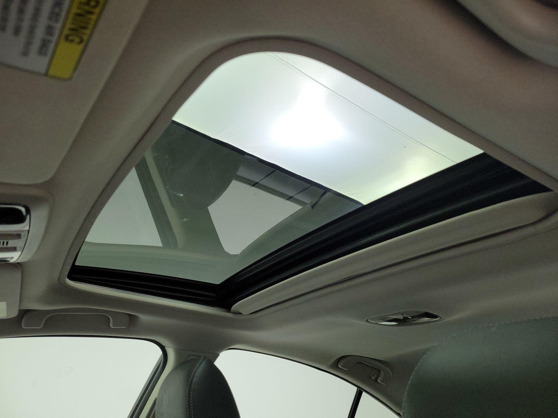 Thumbnail: 2015 Subaru Legacy - 20