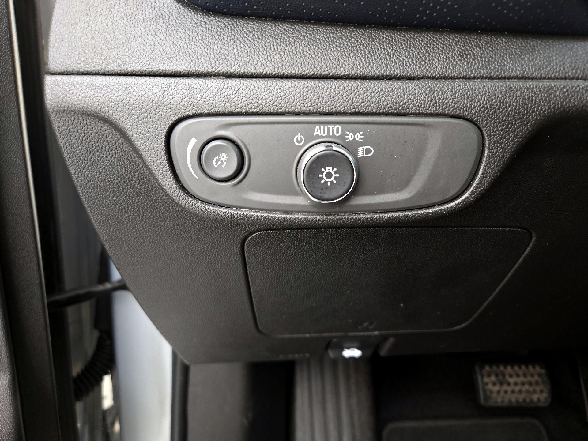 Thumbnail: 2023 Chevrolet Bolt EUV - 13