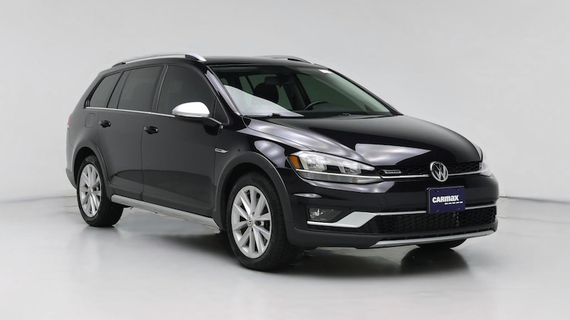 2019 Volkswagen Golf Alltrack SE Hero Image