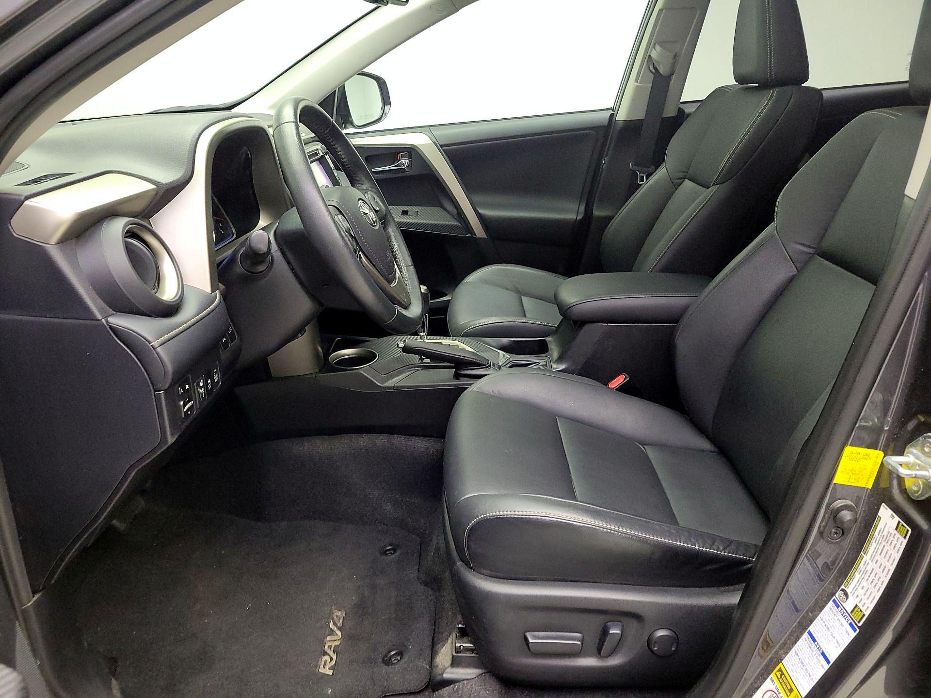 Thumbnail: 2014 Toyota RAV4 - 11