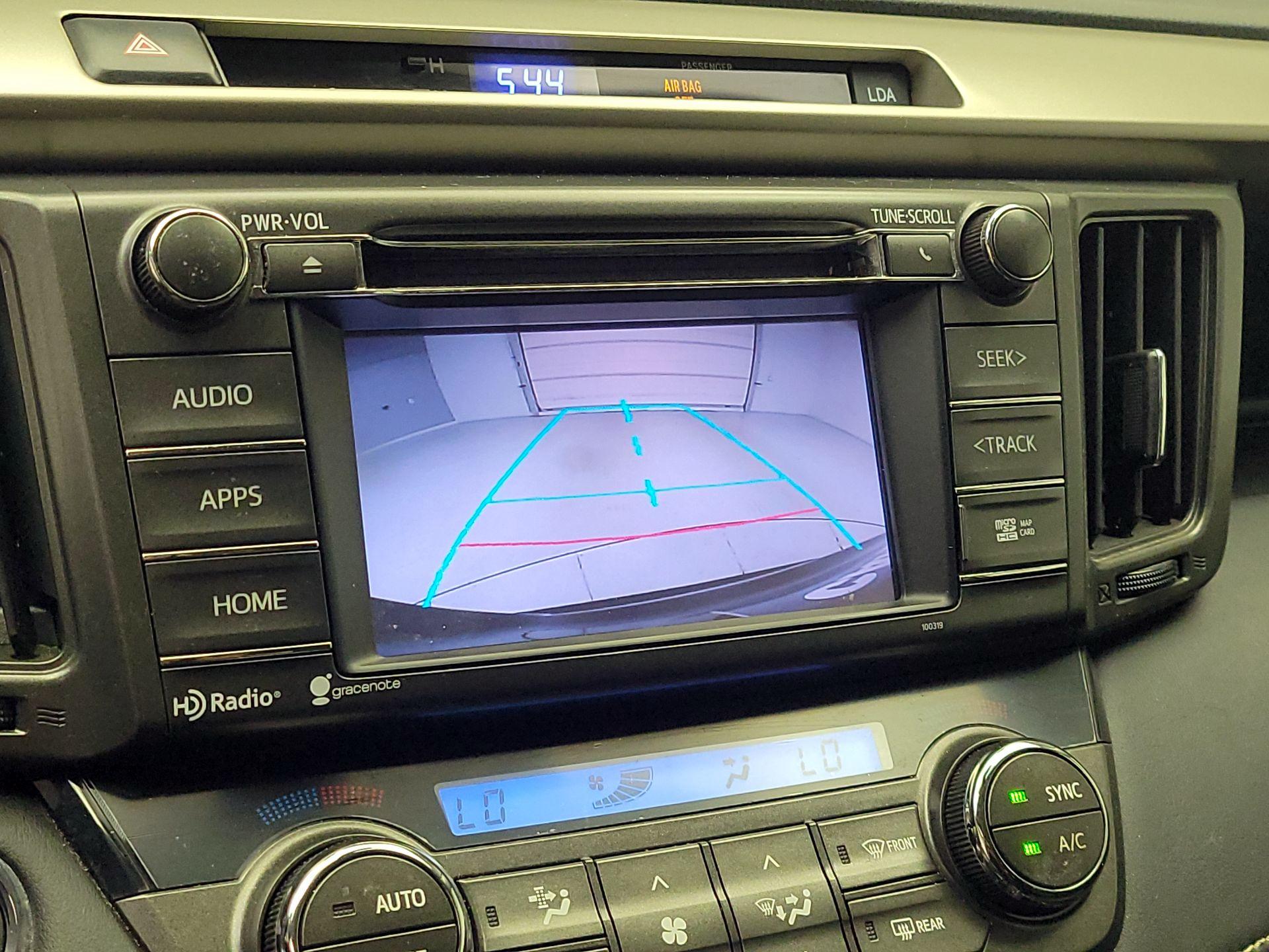 Thumbnail: 2014 Toyota RAV4 - 15