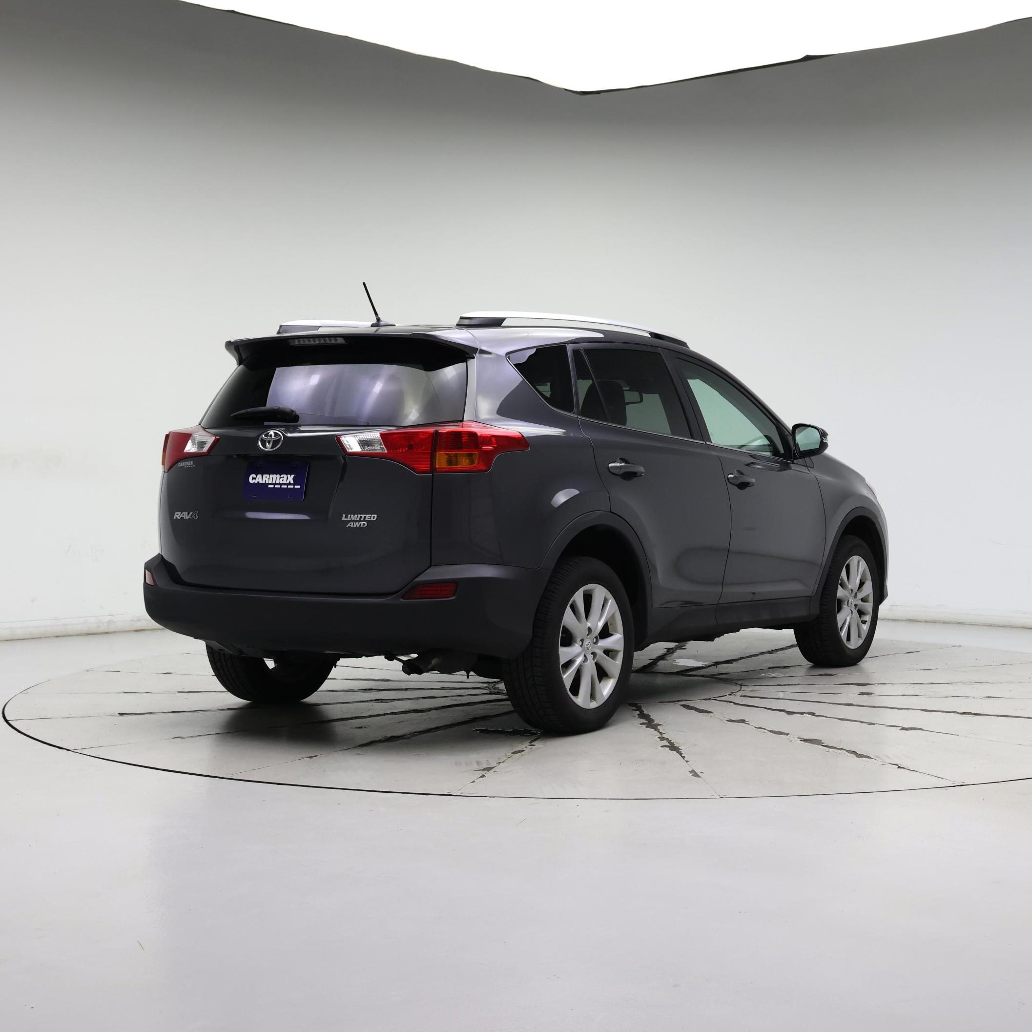 Thumbnail: 2014 Toyota RAV4 - 8