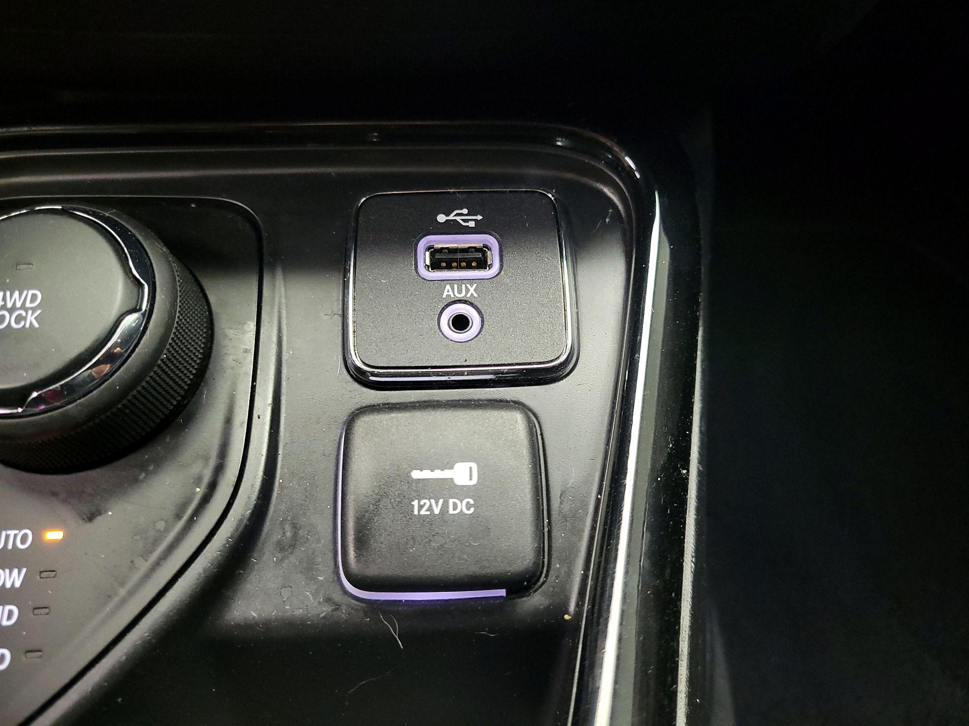 Thumbnail: 2017 Jeep Compass - 19