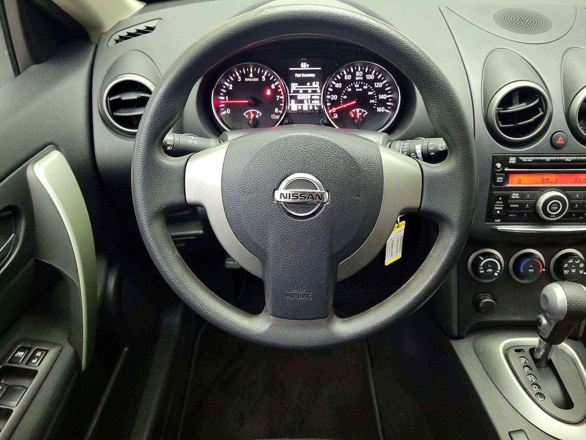 Thumbnail: 2015 Nissan Rogue - 10