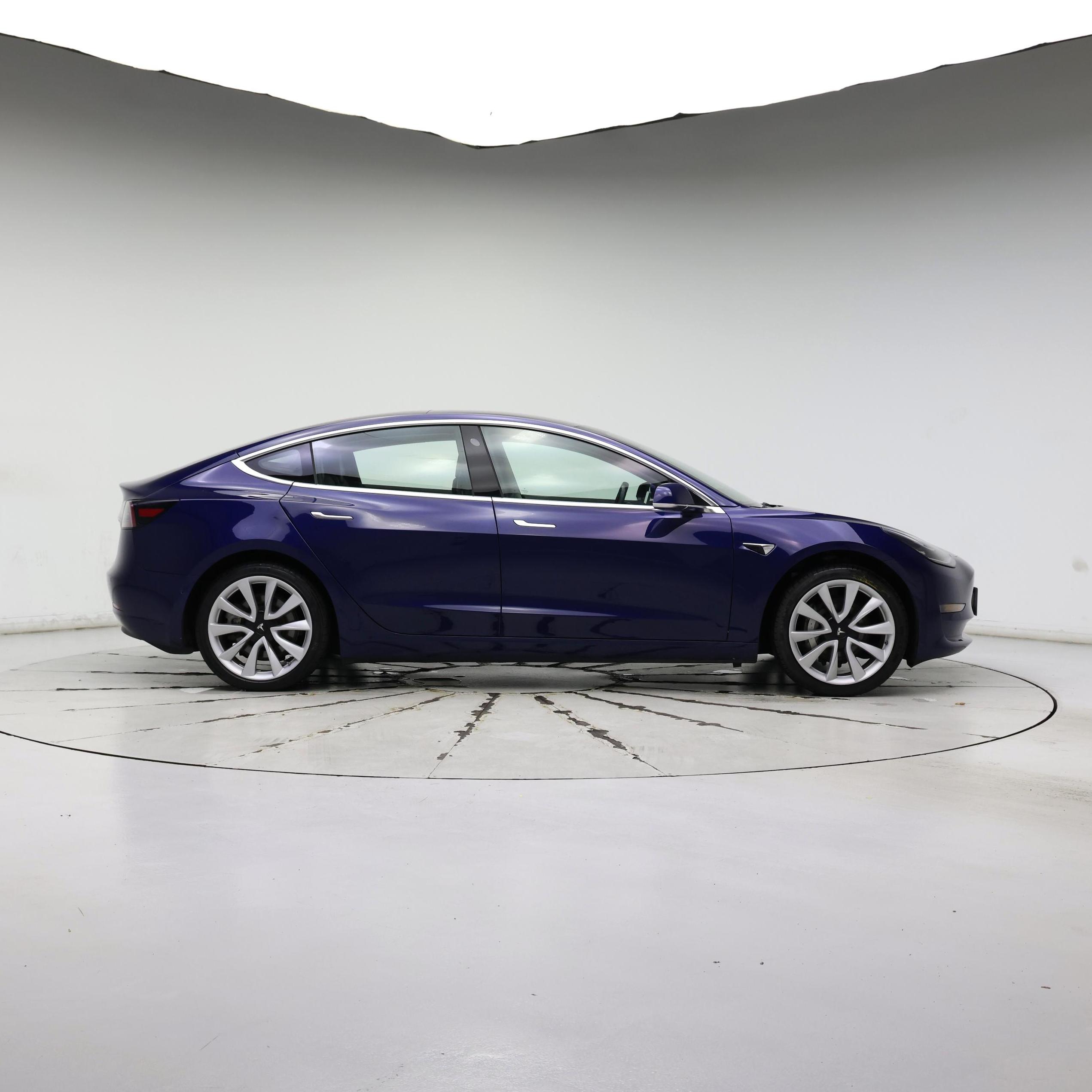 Thumbnail: 2018 Tesla Model 3 - 7