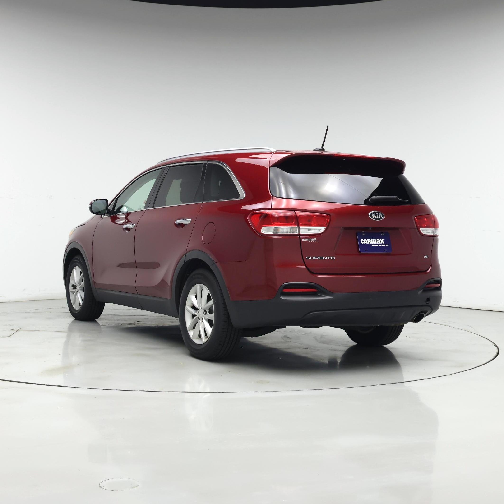 Thumbnail: 2017 Kia Sorento - 4