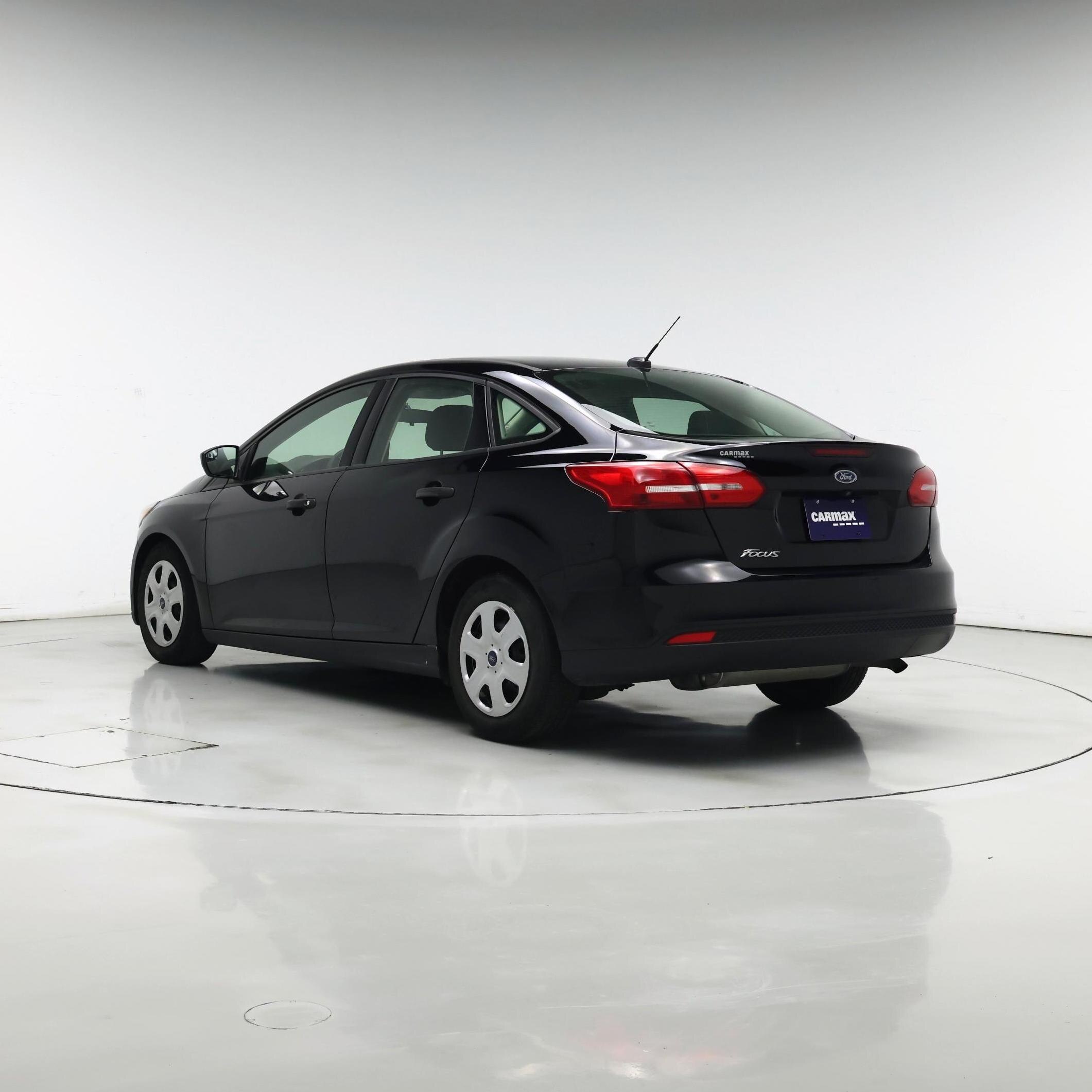 Thumbnail: 2018 Ford Focus - 2