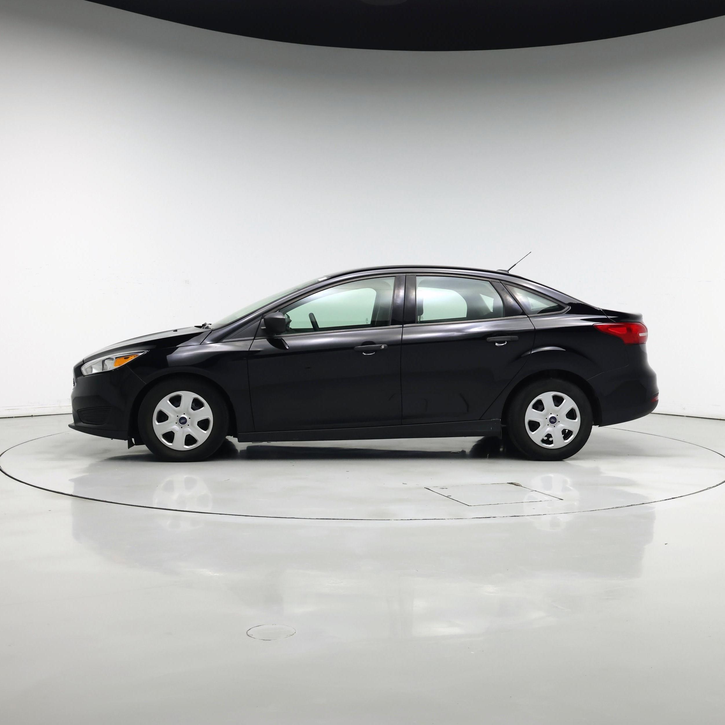 Thumbnail: 2018 Ford Focus - 3