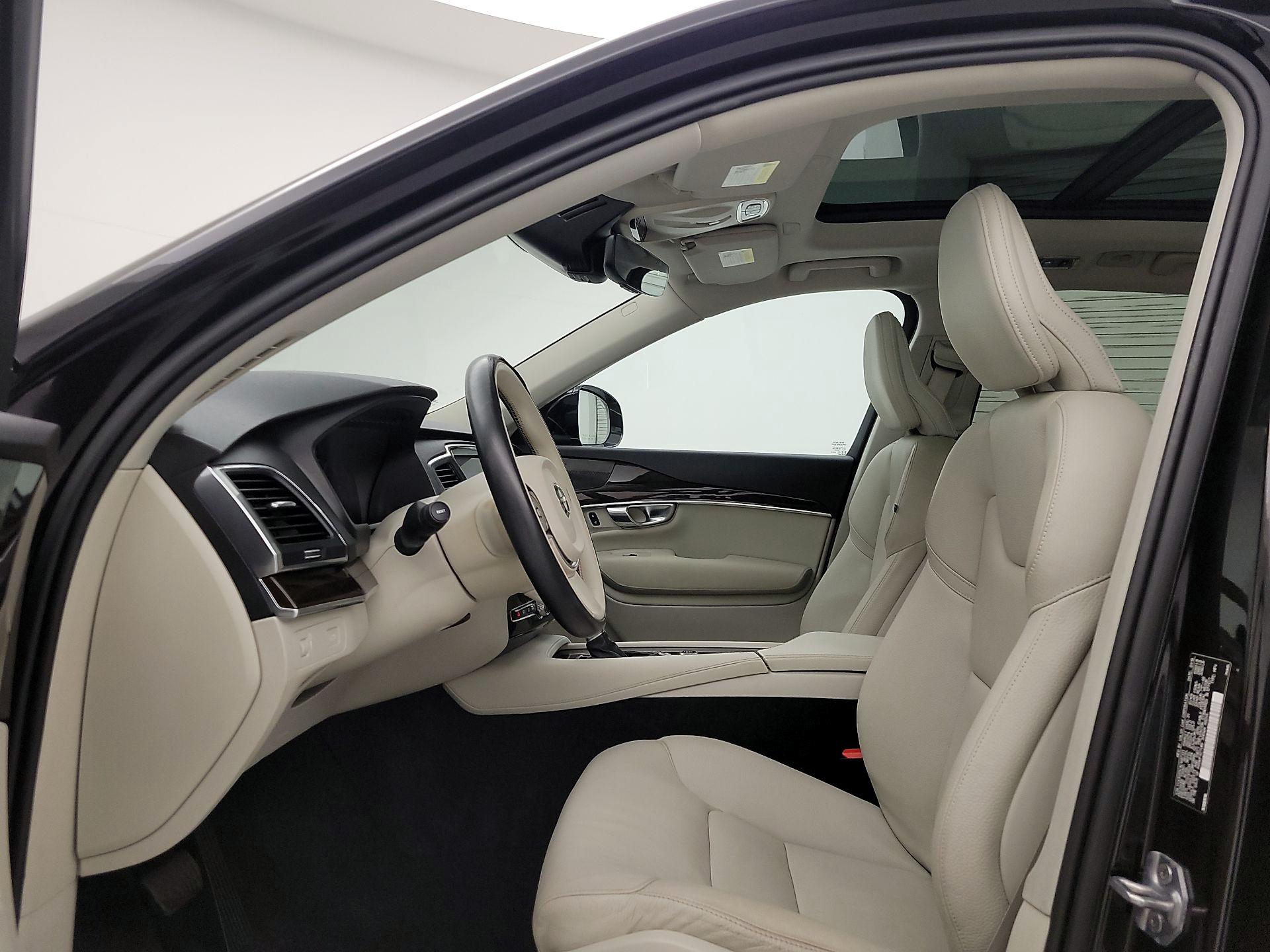 Thumbnail: 2019 Volvo XC90 - 19